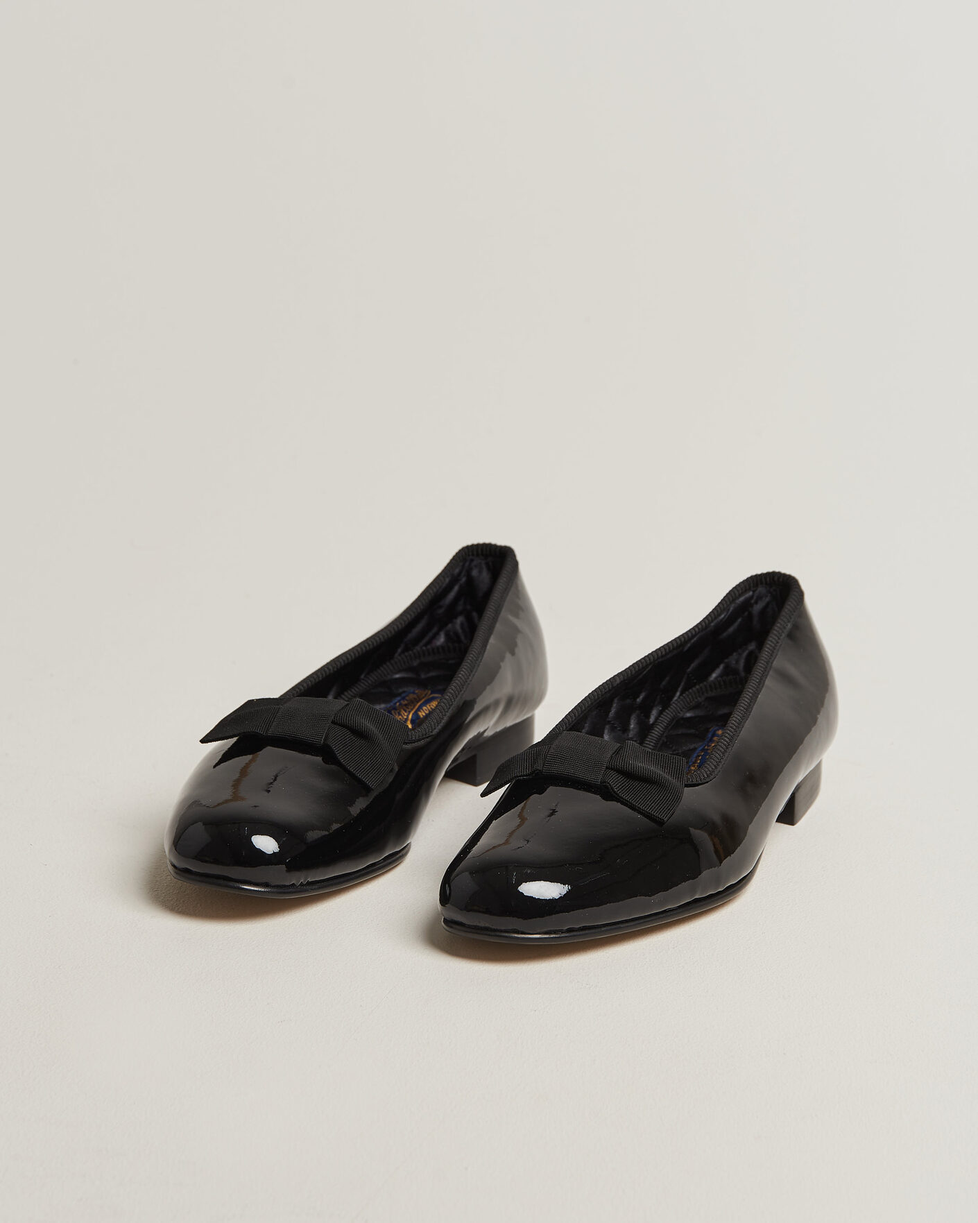 Herre | Laksko | Bowhill & Elliott | Patent Opera Pump Black