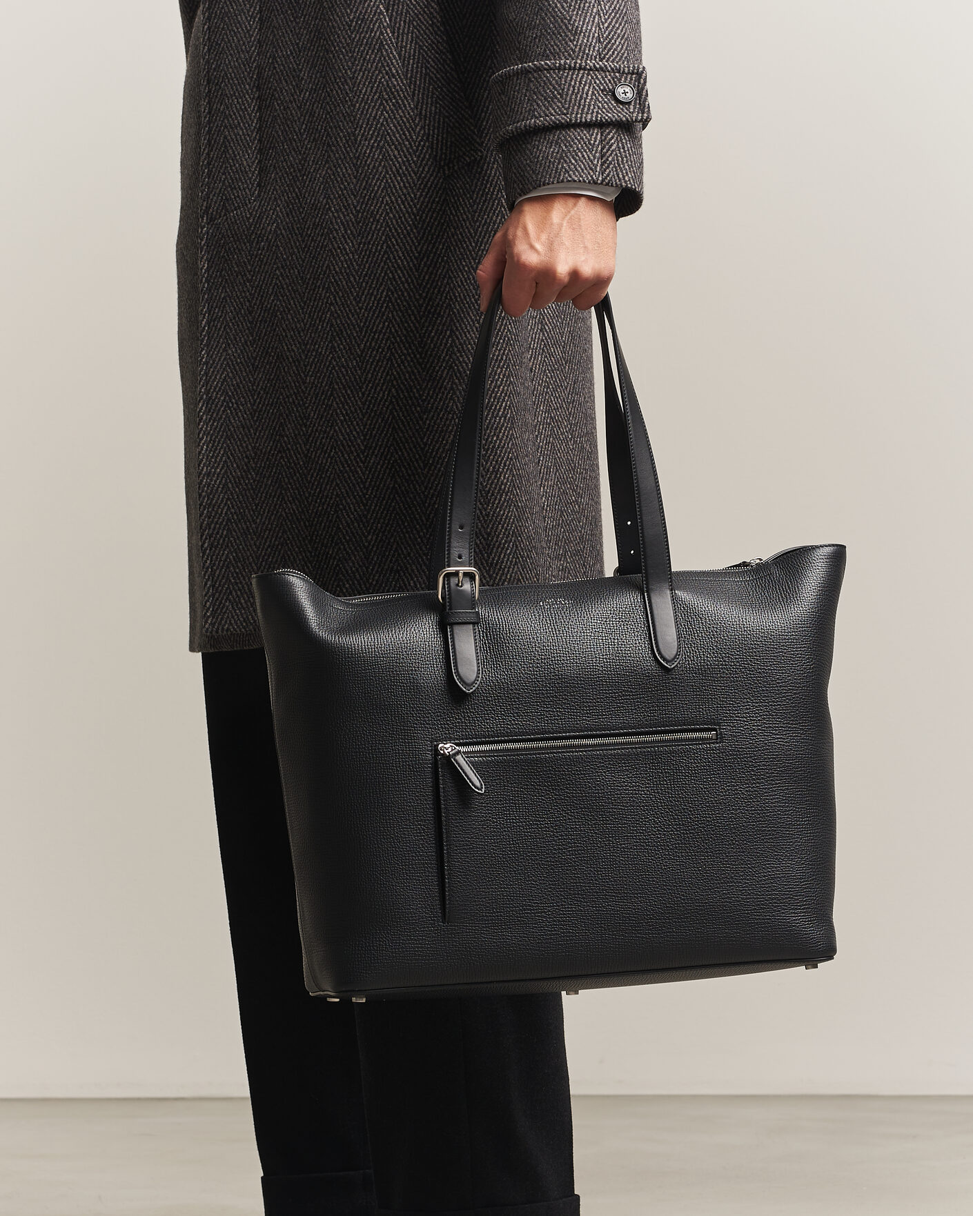 Herre | Tasker | Smythson | Ludlow Travel Tote Black