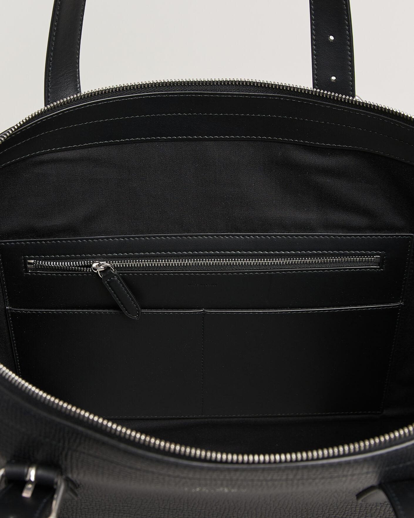 Herre | Tasker | Smythson | Ludlow Travel Tote Black