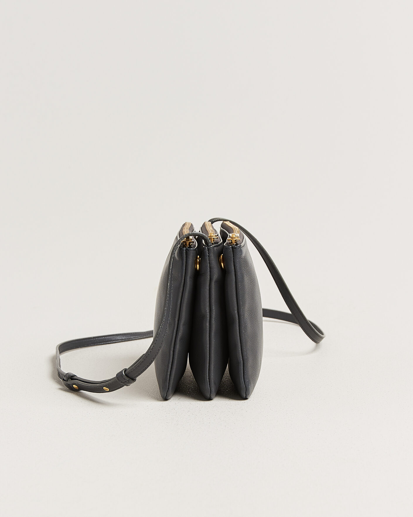 Herre | Pre-Owned & Vintage Bags | Celine Pre-Owned | Trio Bag Small Grey