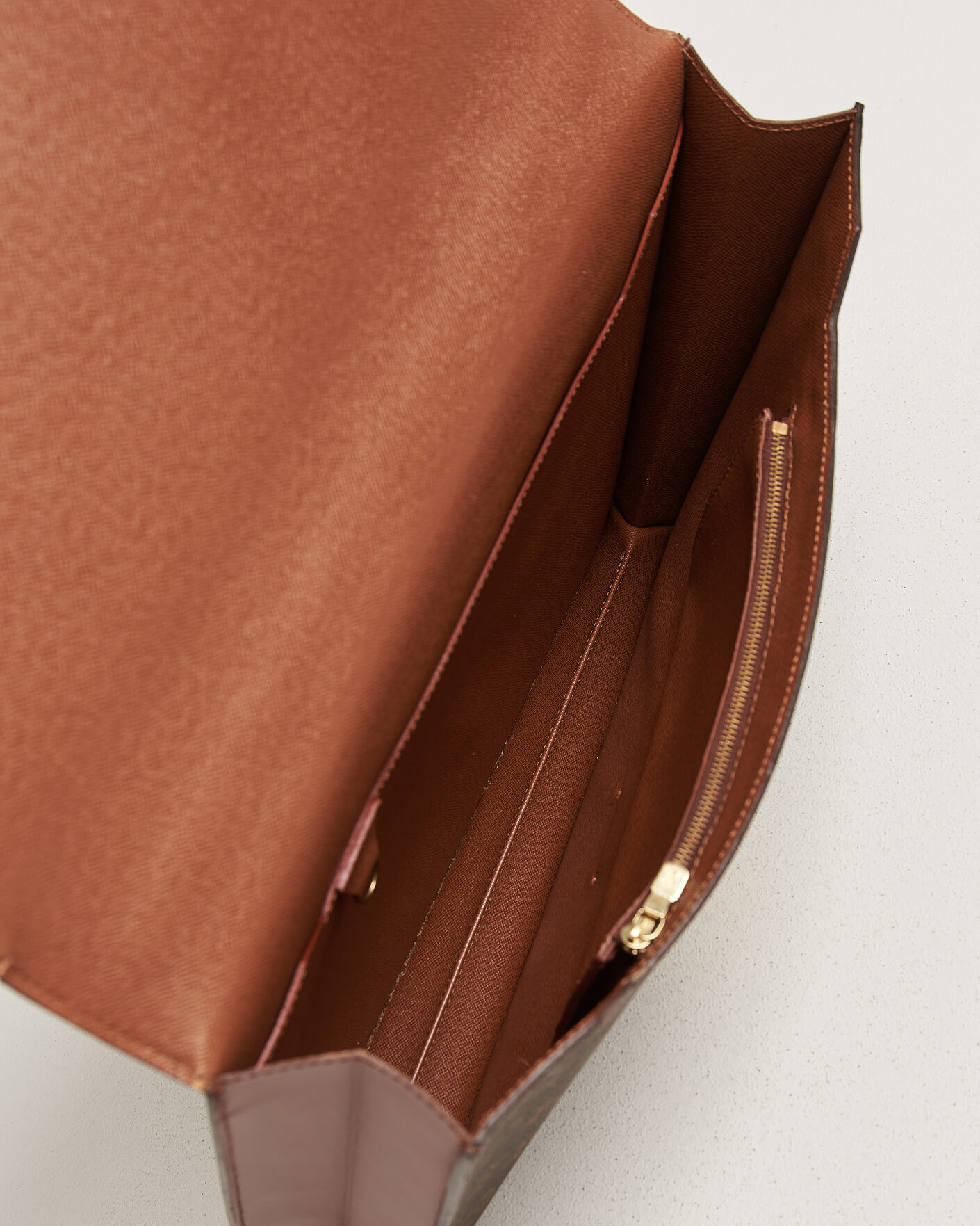 Herre | Pre-Owned & Vintage Bags | Louis Vuitton Pre-Owned | Porte Document Bandouliére Monogram