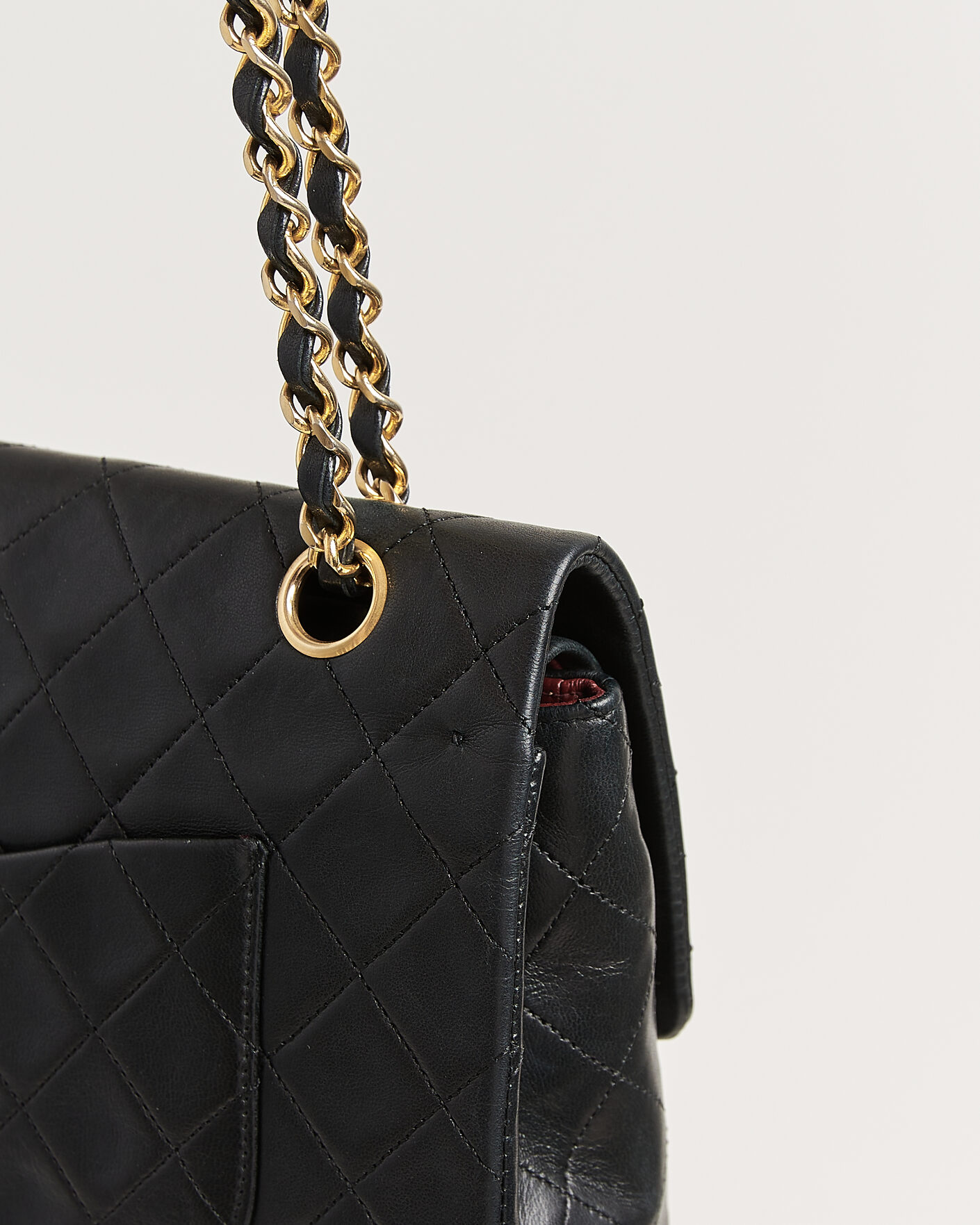 Herre | Pre-Owned & Vintage Bags | Chanel Pre-Owned | Classic Medium Double Flap Bag Lambskin Black
