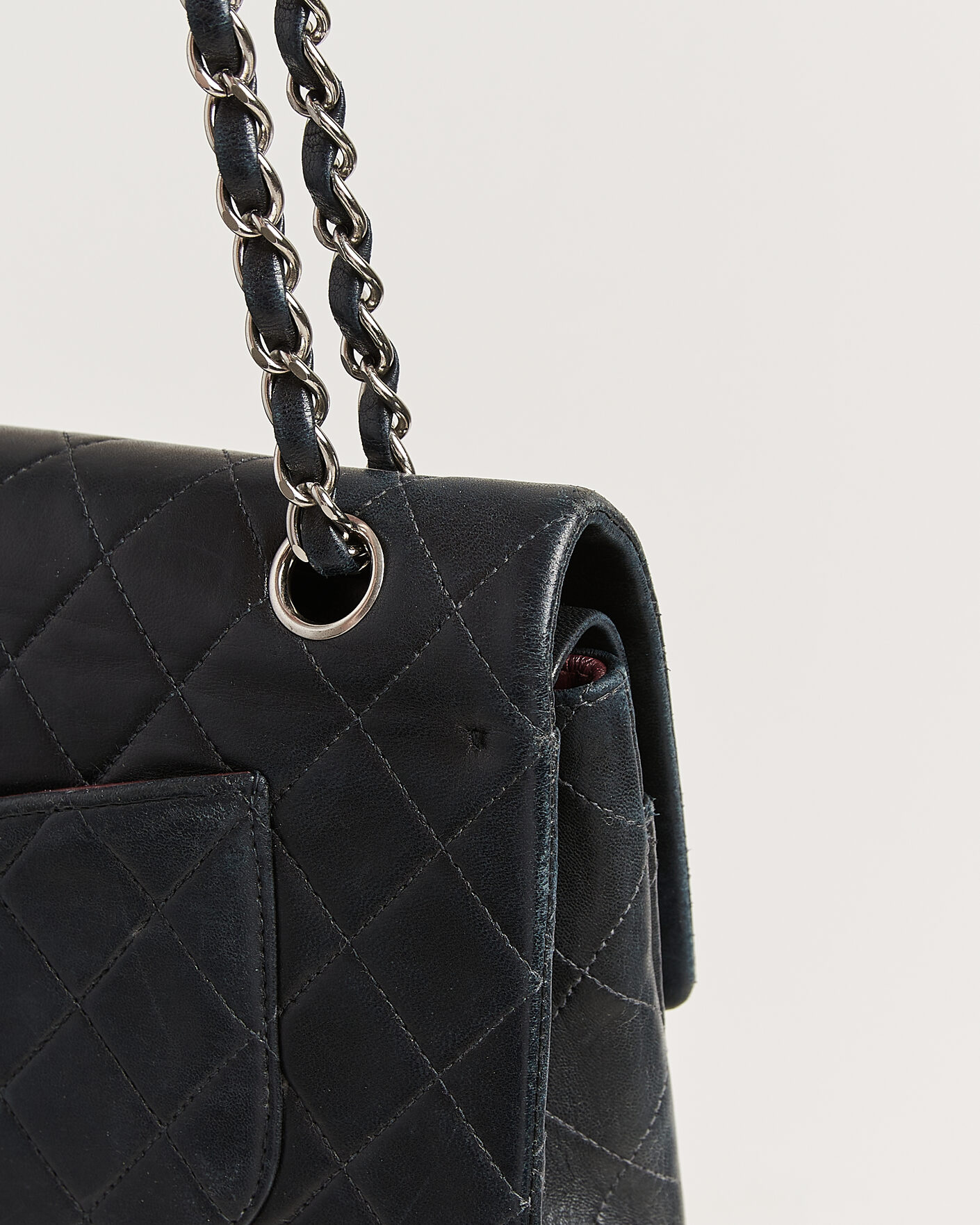 Herre | Pre-Owned & Vintage Bags | Chanel Pre-Owned | Classic Medium Double Flap Bag Lambskin Black