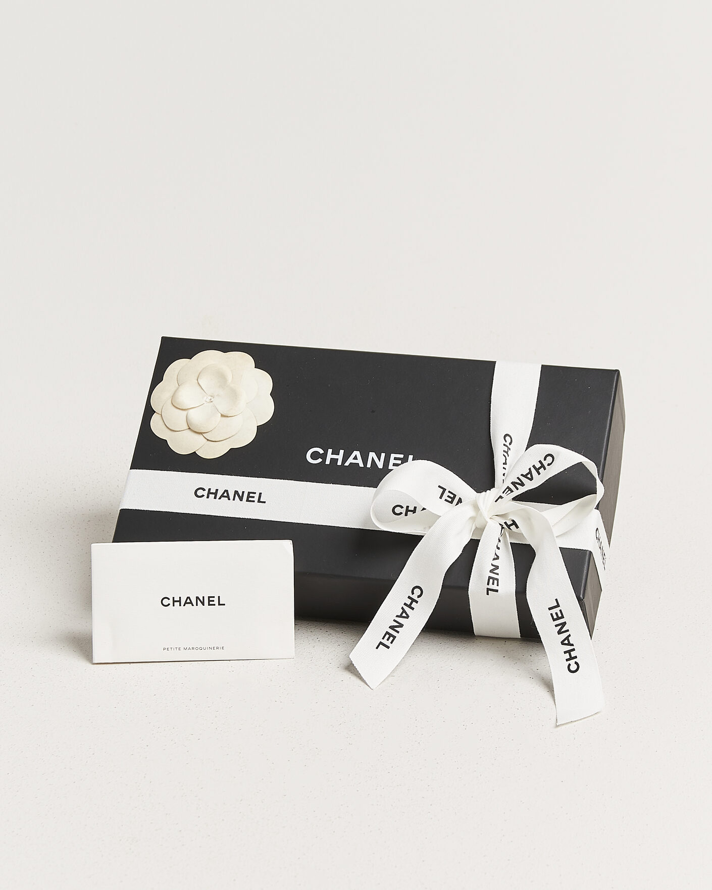 Herre | Pre-Owned & Vintage Bags | Chanel Pre-Owned | Classic Long Flap Wallet Caviar Leather Black