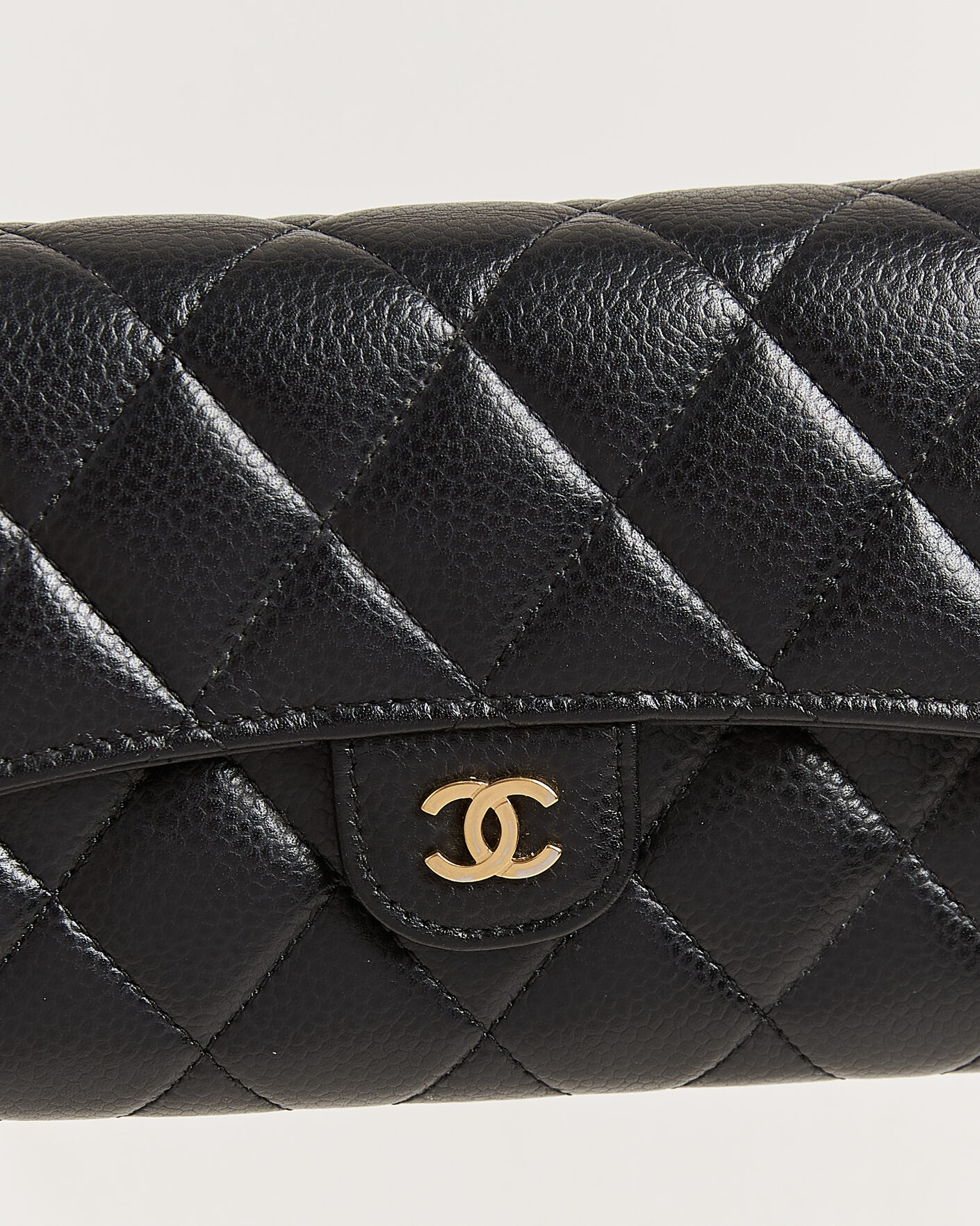 Herre | Pre-Owned & Vintage Bags | Chanel Pre-Owned | Classic Long Flap Wallet Caviar Leather Black