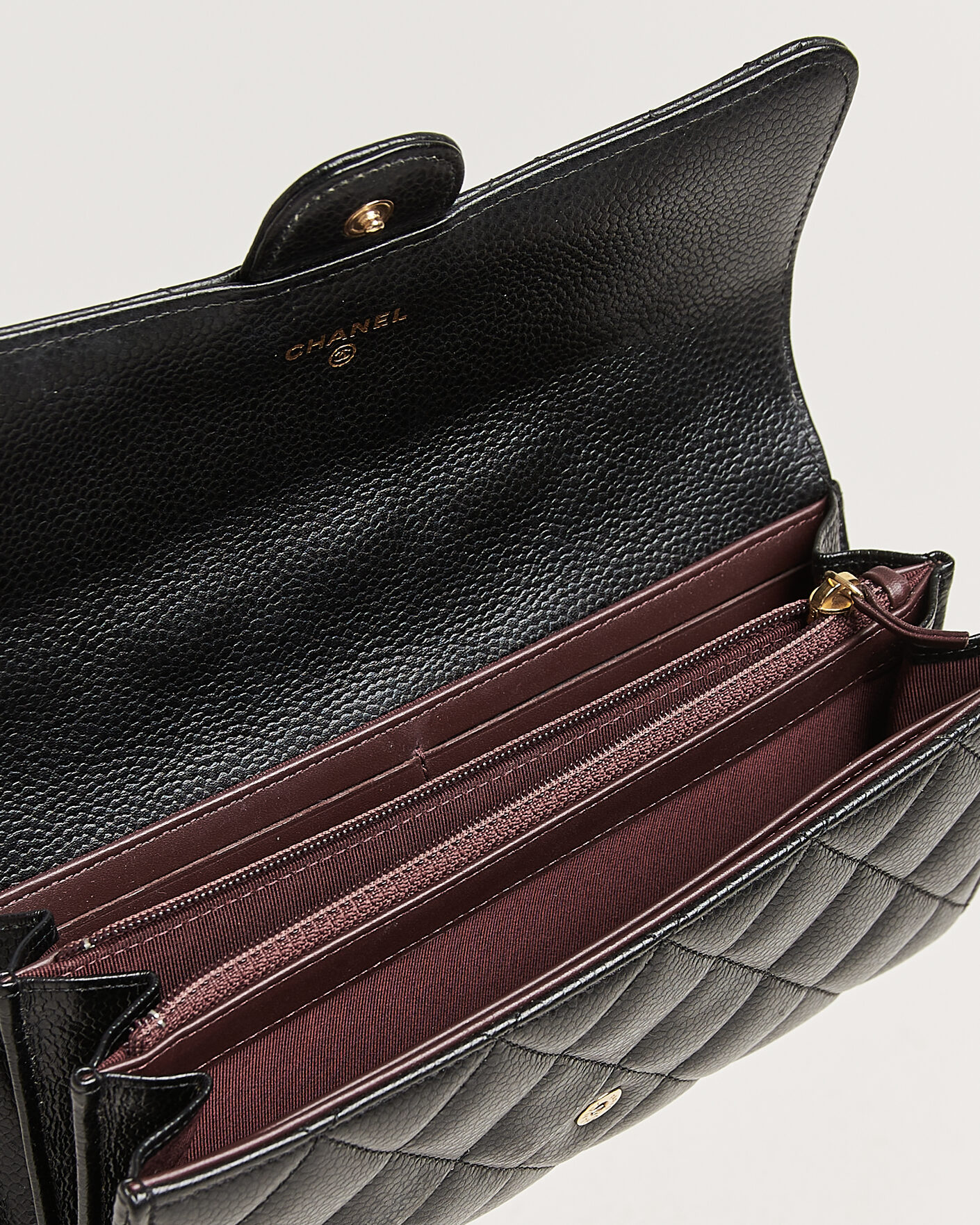 Herre | Pre-Owned & Vintage Bags | Chanel Pre-Owned | Classic Long Flap Wallet Caviar Leather Black