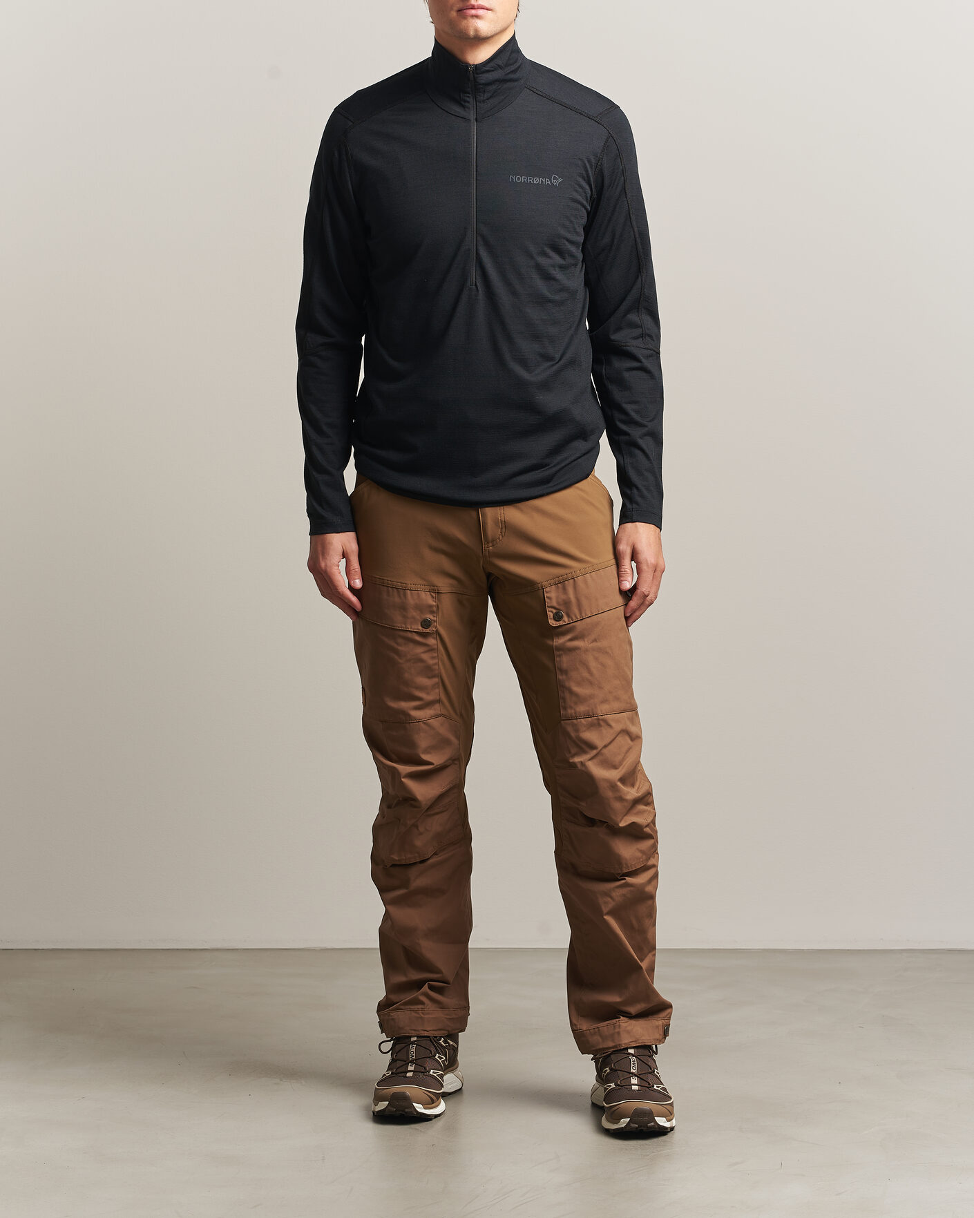 Herre | Trøjer | Norrøna | Falketind Equalizer Wool Zip Neck Caviar Black