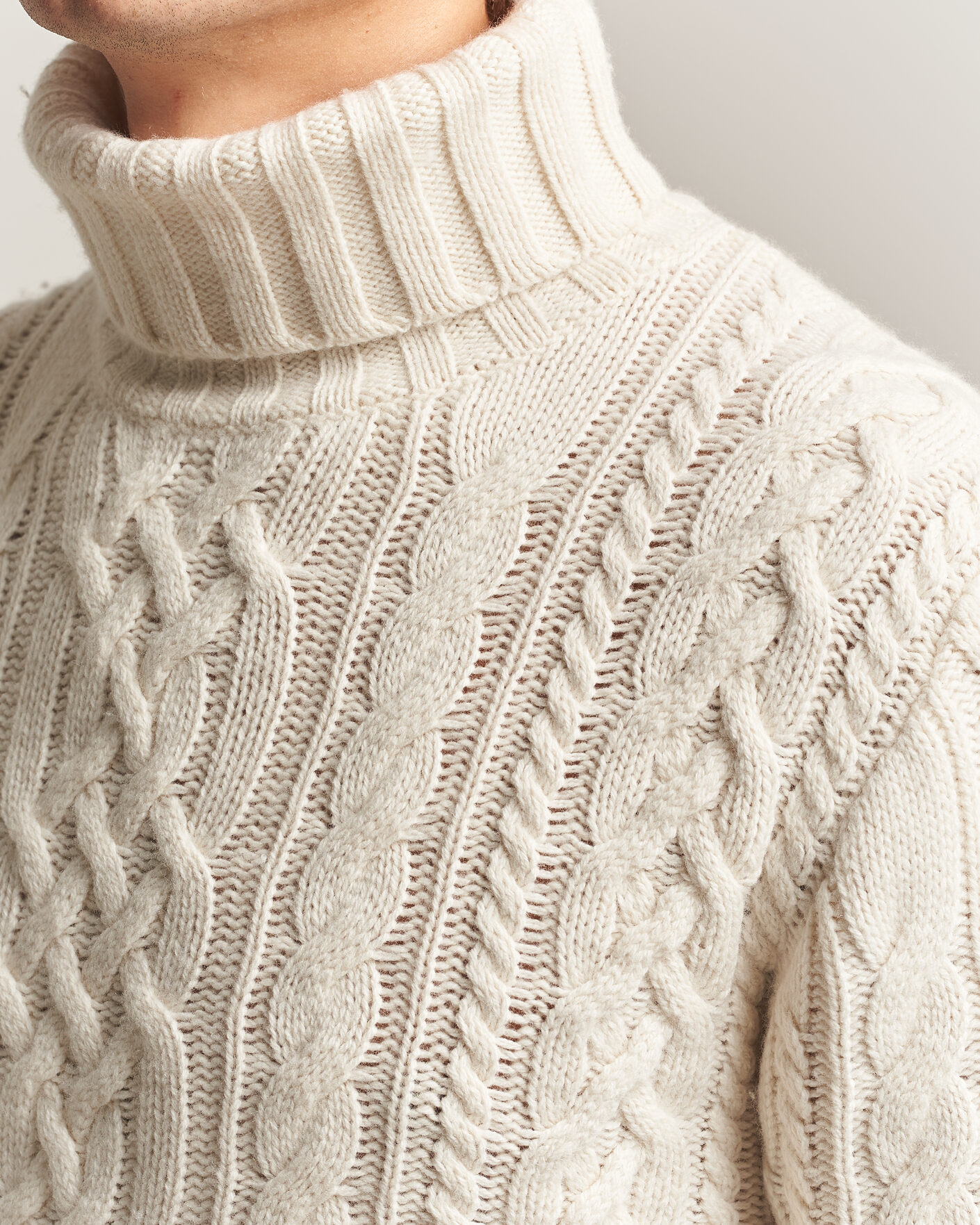 Herre | Trøjer | Gant | Wool/Cotton Cable Knitted Turtleneck Cream