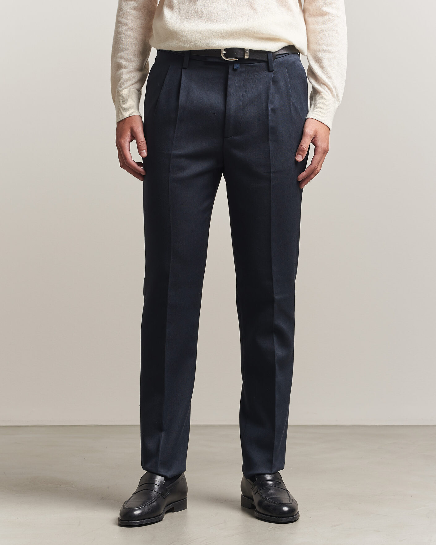 Herre | Bukser | Jacob Cohën | Lucas Pleated Cotton Gabardine Trousers Navy