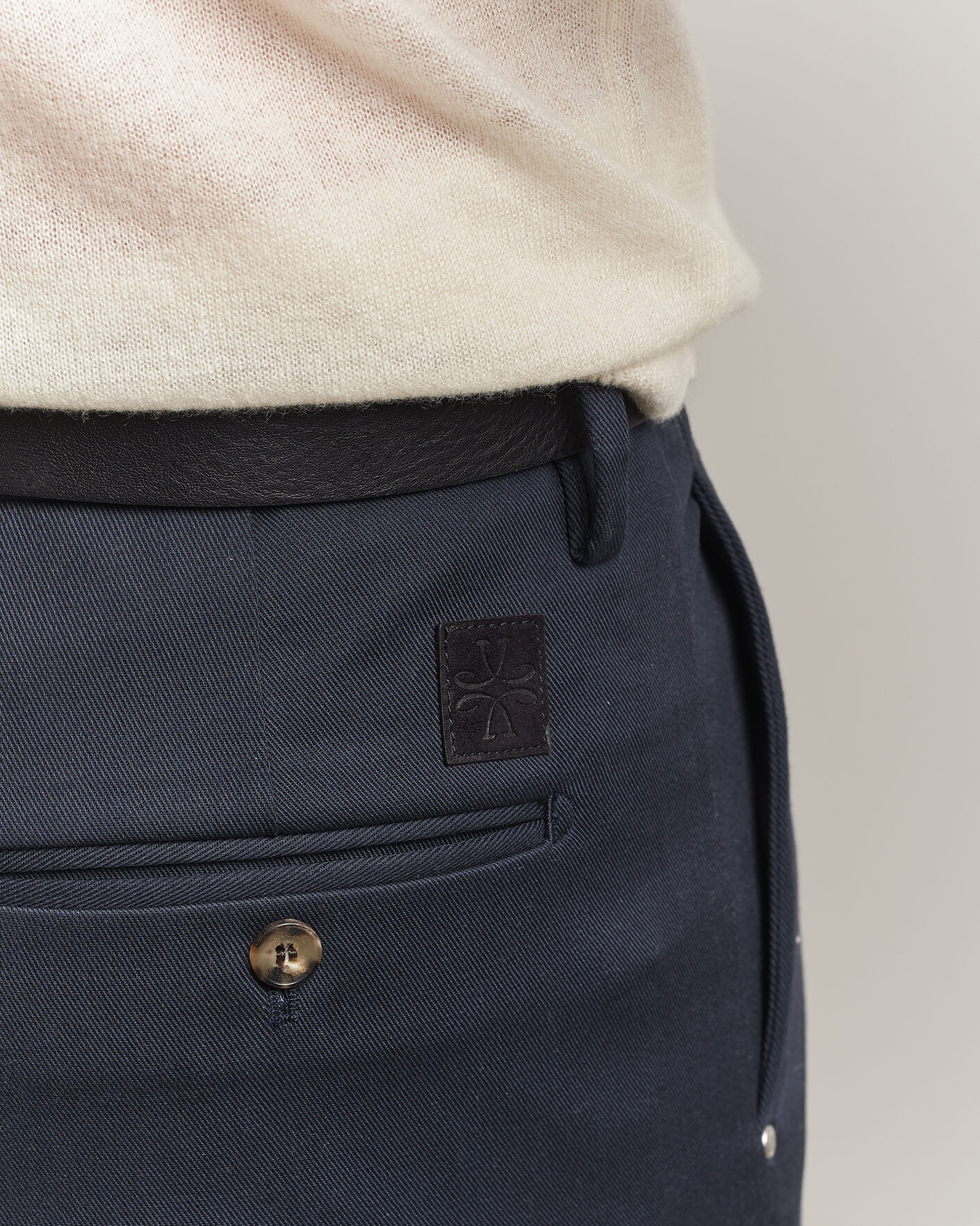 Herre | Bukser | Jacob Cohën | Lucas Pleated Cotton Gabardine Trousers Navy