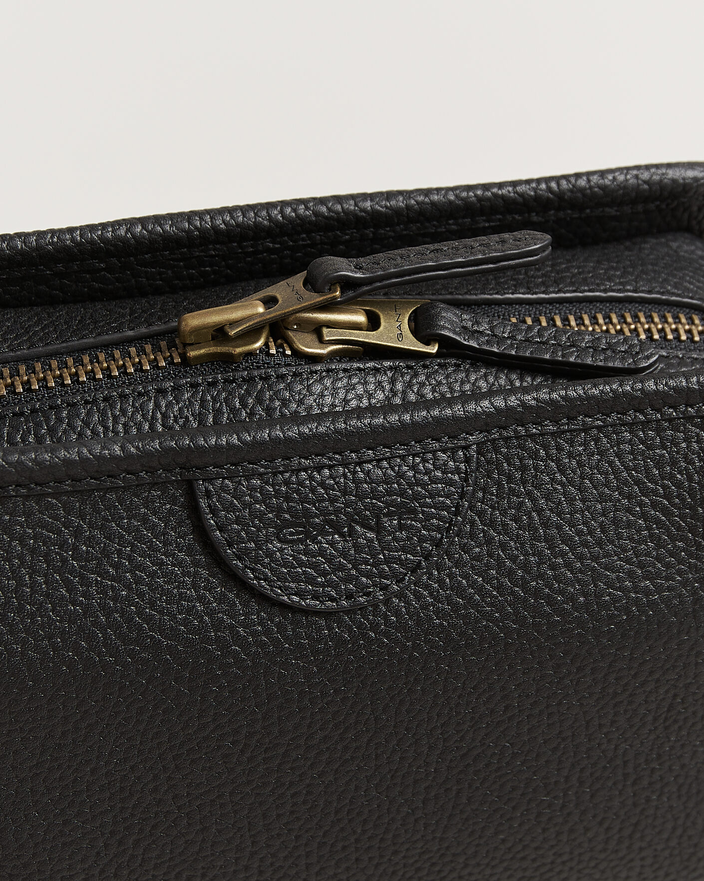 Herre | Tasker | Gant | Grained Leather Wash Bag Black
