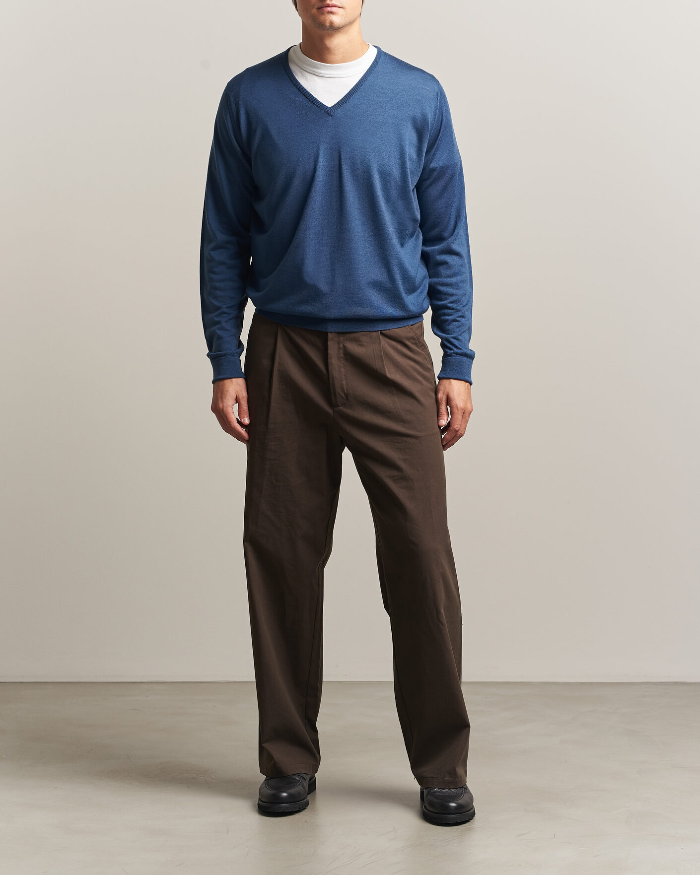 Herre | Trøjer | John Smedley | Bobby Extra Fine Merino V-Neck Pullover Teal Firth