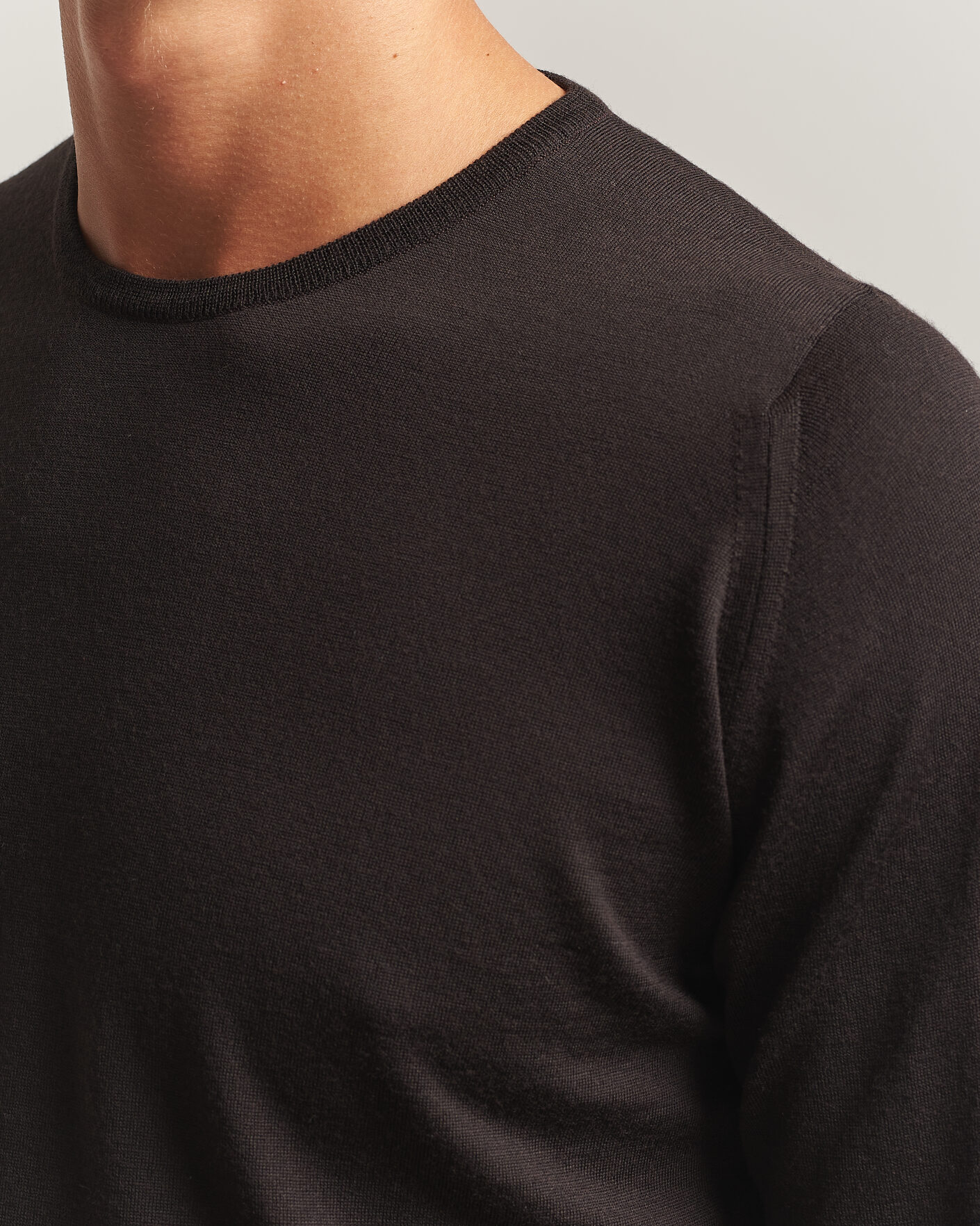 Herre | Trøjer | John Smedley | Lundy Extra Fine Merino Crew Neck Faulkner Brown