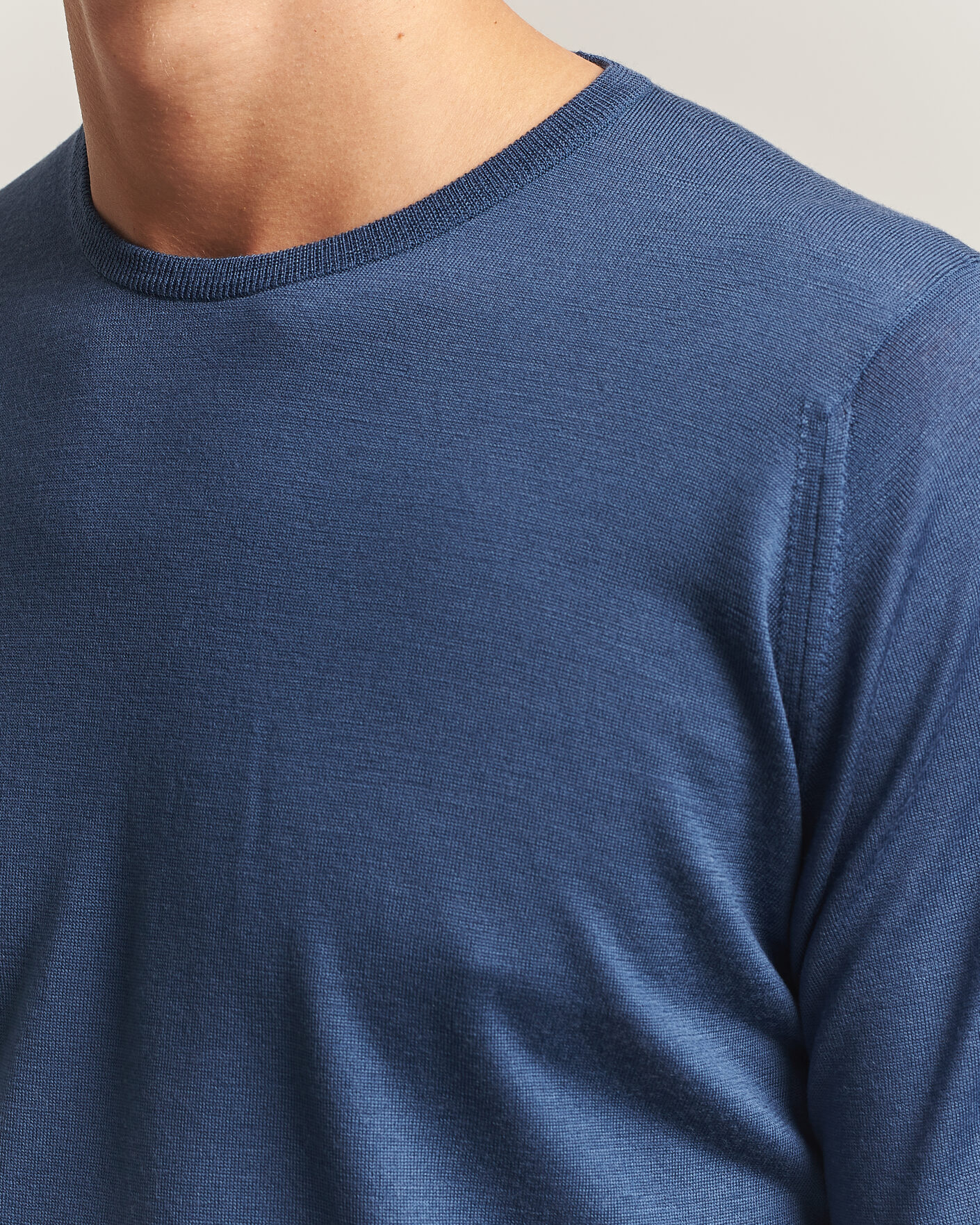 Herre | Trøjer | John Smedley | Lundy Extra Fine Merino Crew Neck Teal Firth