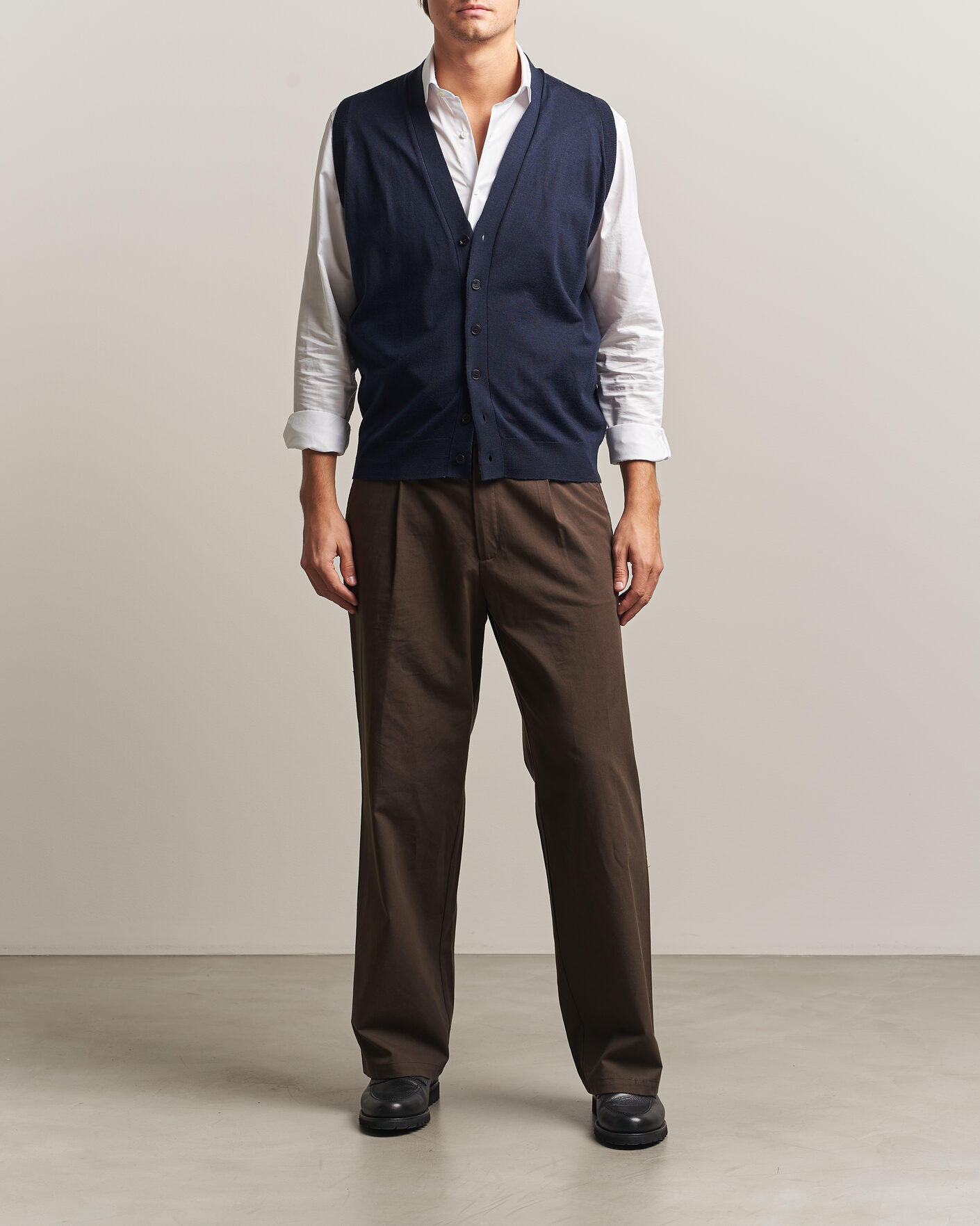 Herre | Trøjer | John Smedley | Bolton Extra Fine Merino Waistcoat Midnight