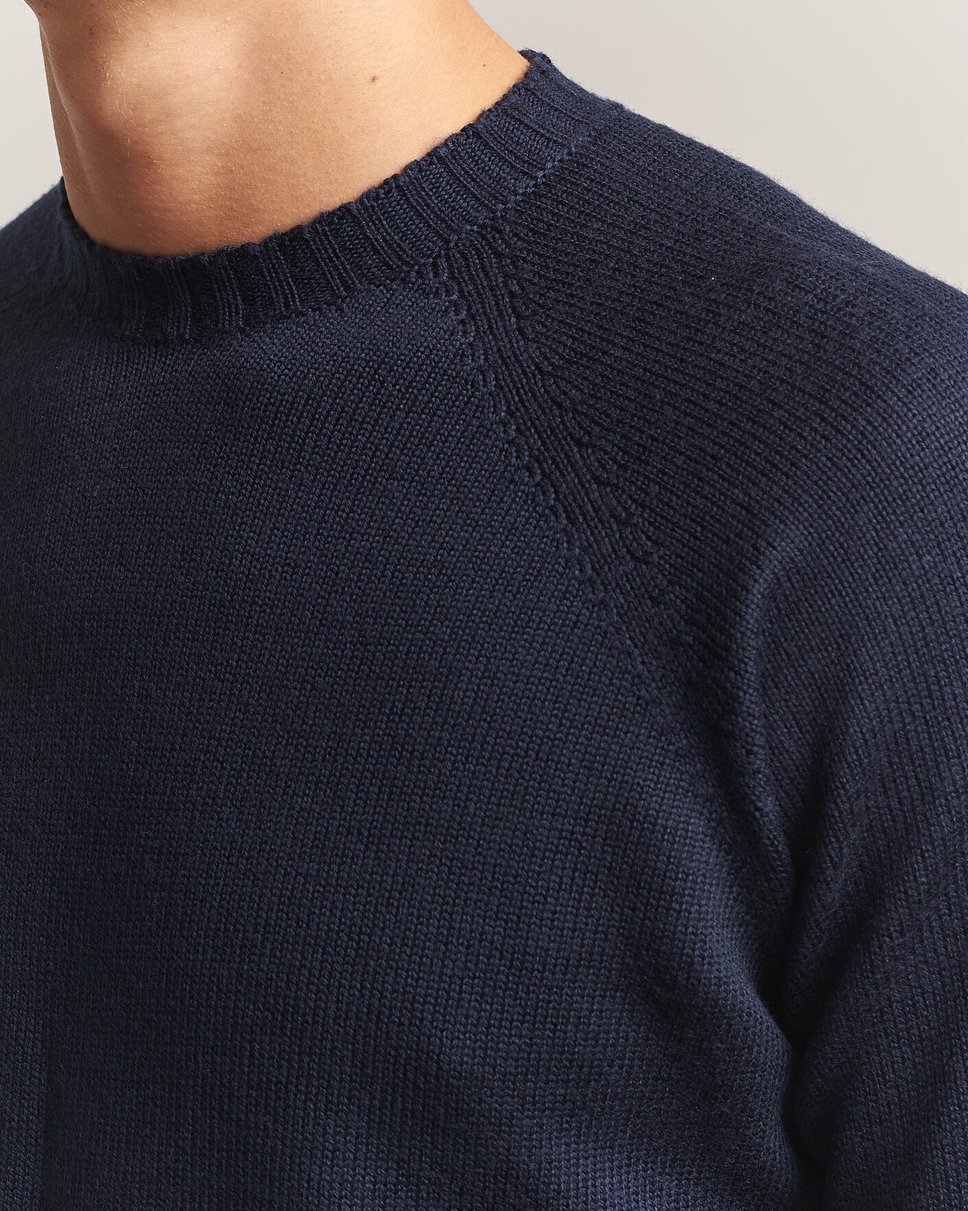 Herre | Trøjer | John Smedley | Denver Extra Fine Merino Crew Neck Midnight