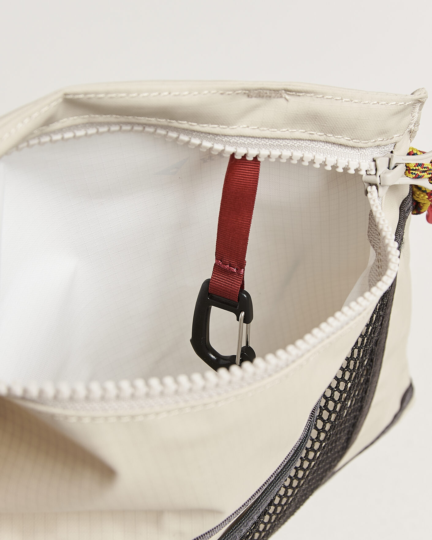 Herre | Tasker | Klättermusen | Hrid WP 1,5L Accessory Bag Silver Creme