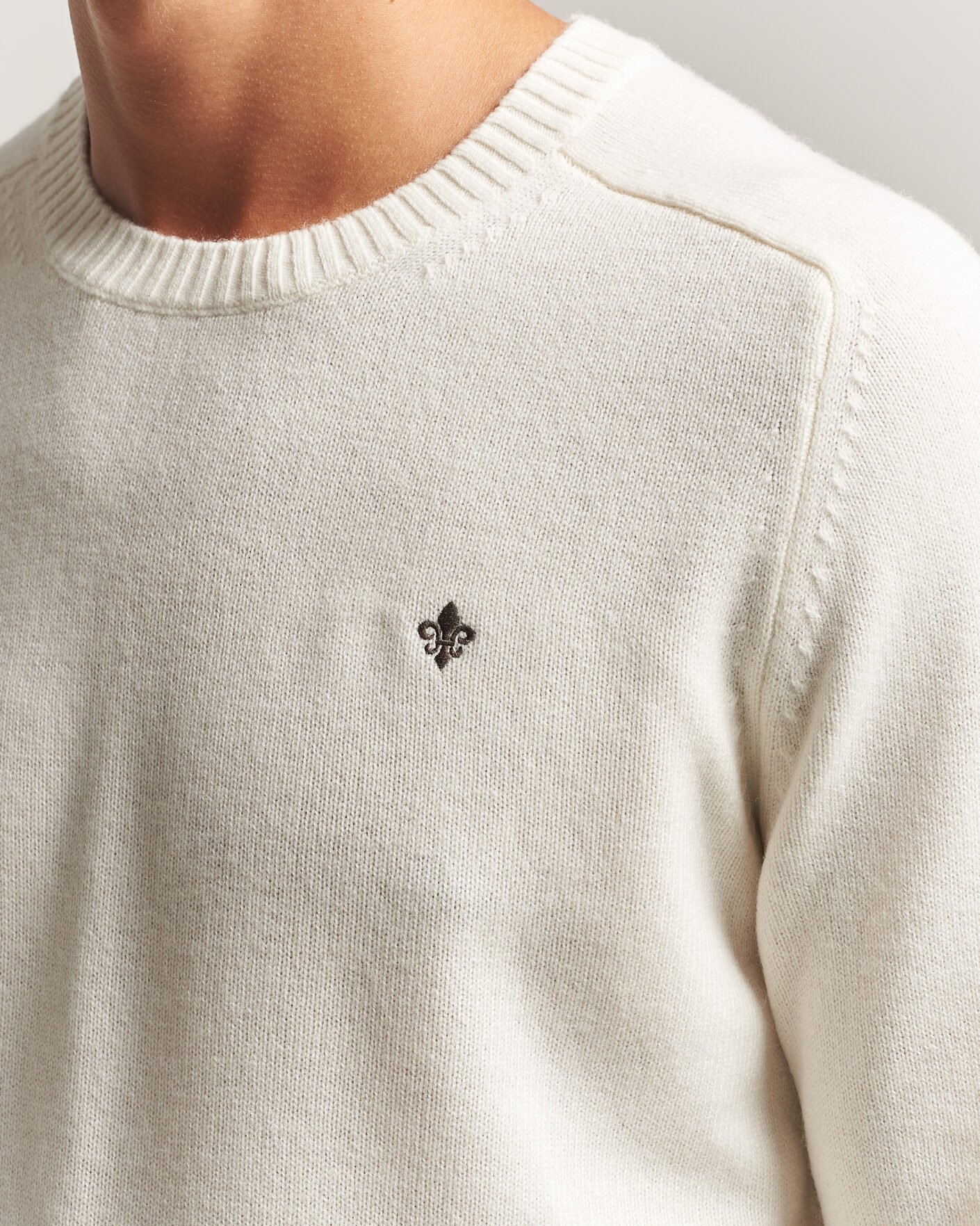 Herre | Trøjer | Morris | Hertford Lambswool Crew Neck Off White