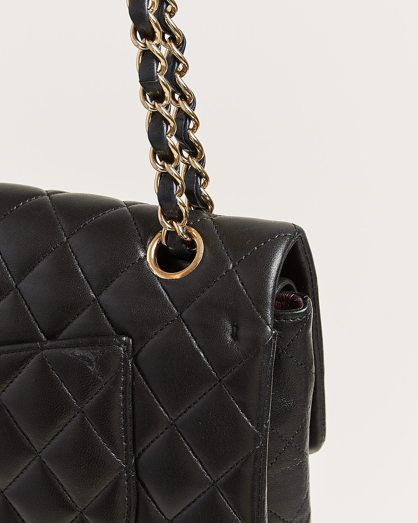 Herre | Pre-Owned & Vintage Bags | Chanel Pre-Owned | Classic Medium Double Flap Bag Lambskin Black
