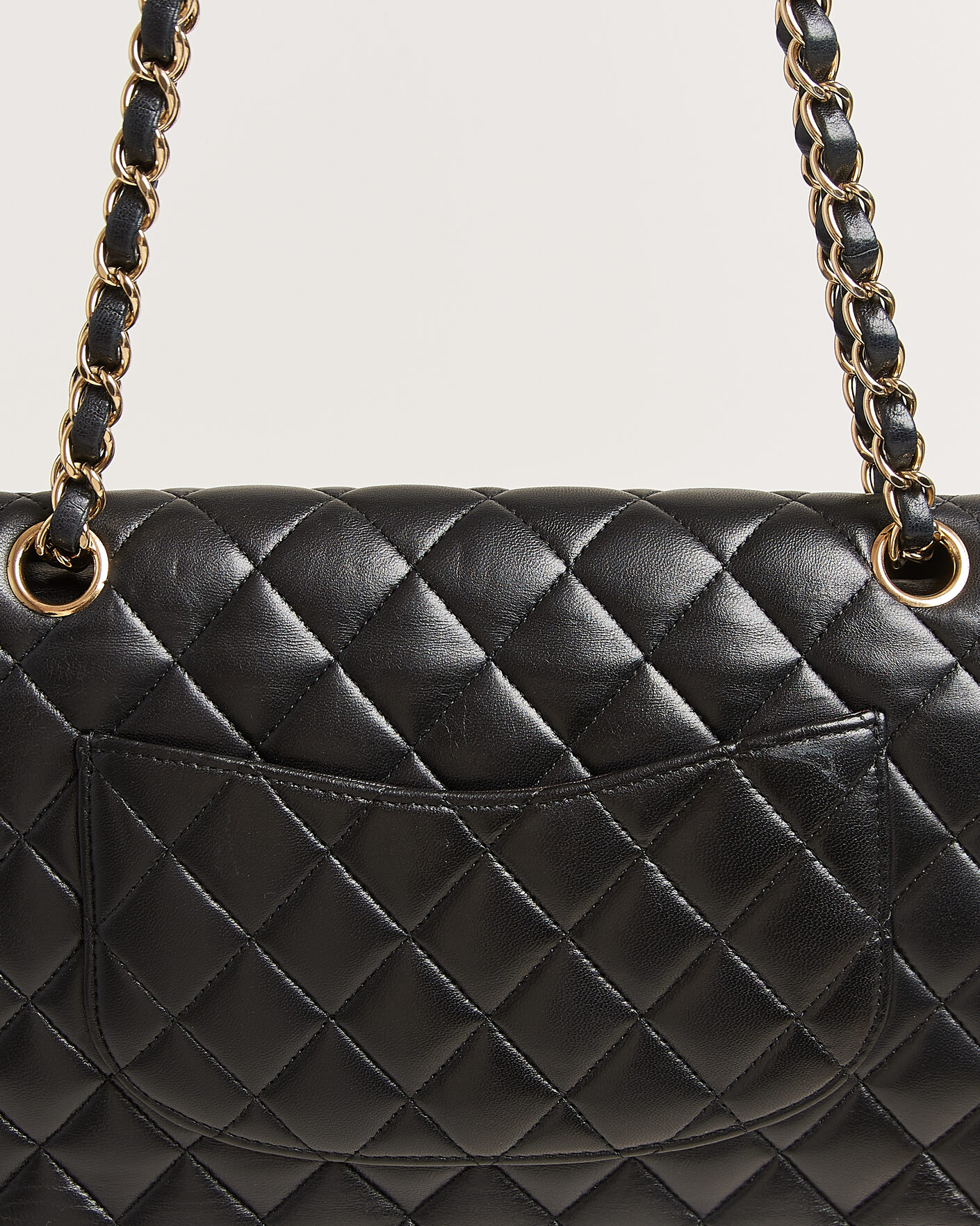 Herre | Chanel Pre-Owned Classic Medium Double Flap Bag Lambskin Black | Chanel Pre-Owned | Classic Medium Double Flap Bag Lambskin Black
