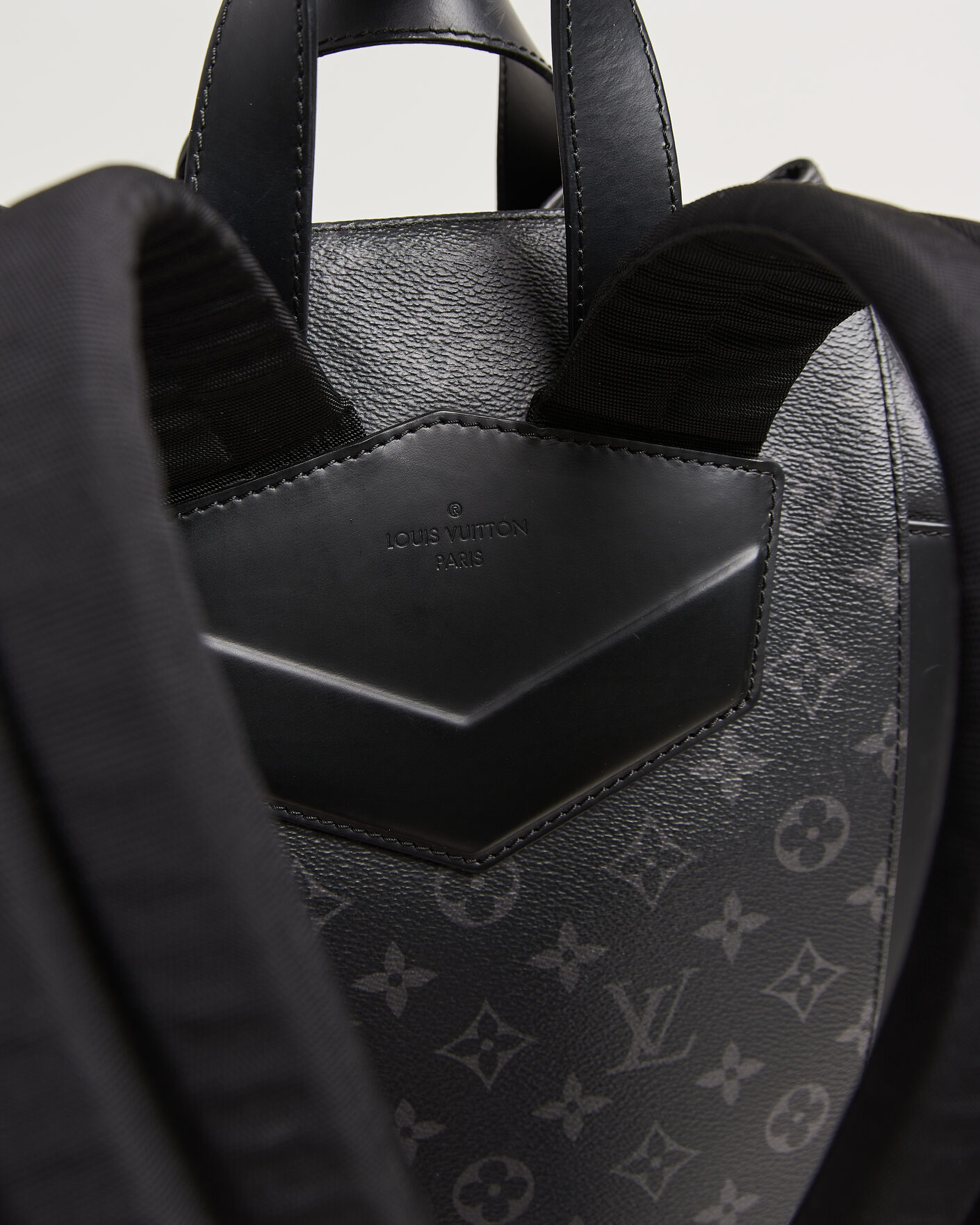 Herre | Pre-Owned & Vintage Bags | Louis Vuitton Pre-Owned | Explorer Backpack Monogram Eclipse