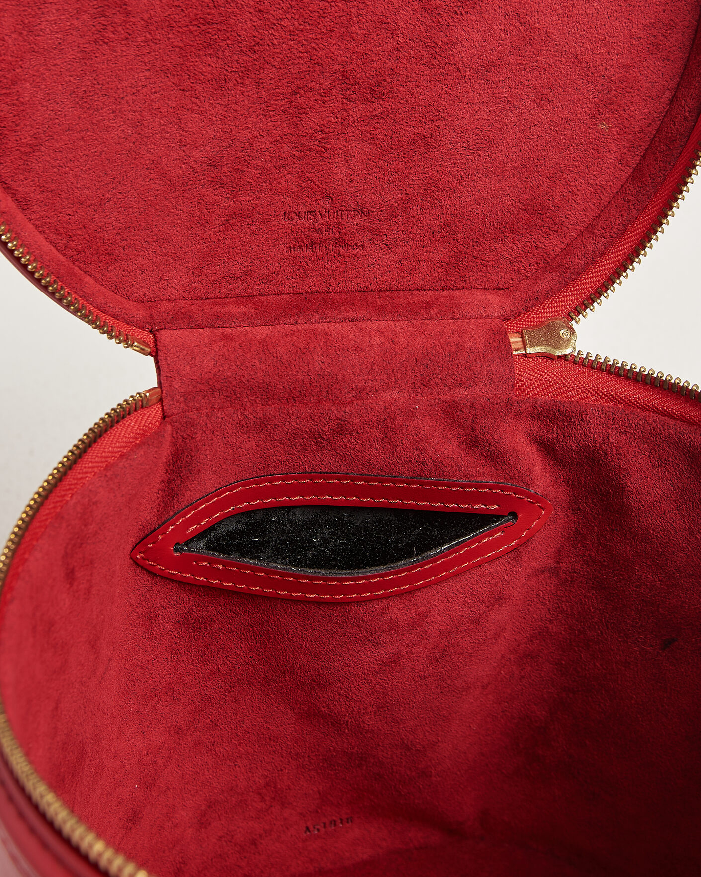 Herre | Pre-Owned & Vintage Bags | Louis Vuitton Pre-Owned | Cannes Vanity Case Epi Leather Red