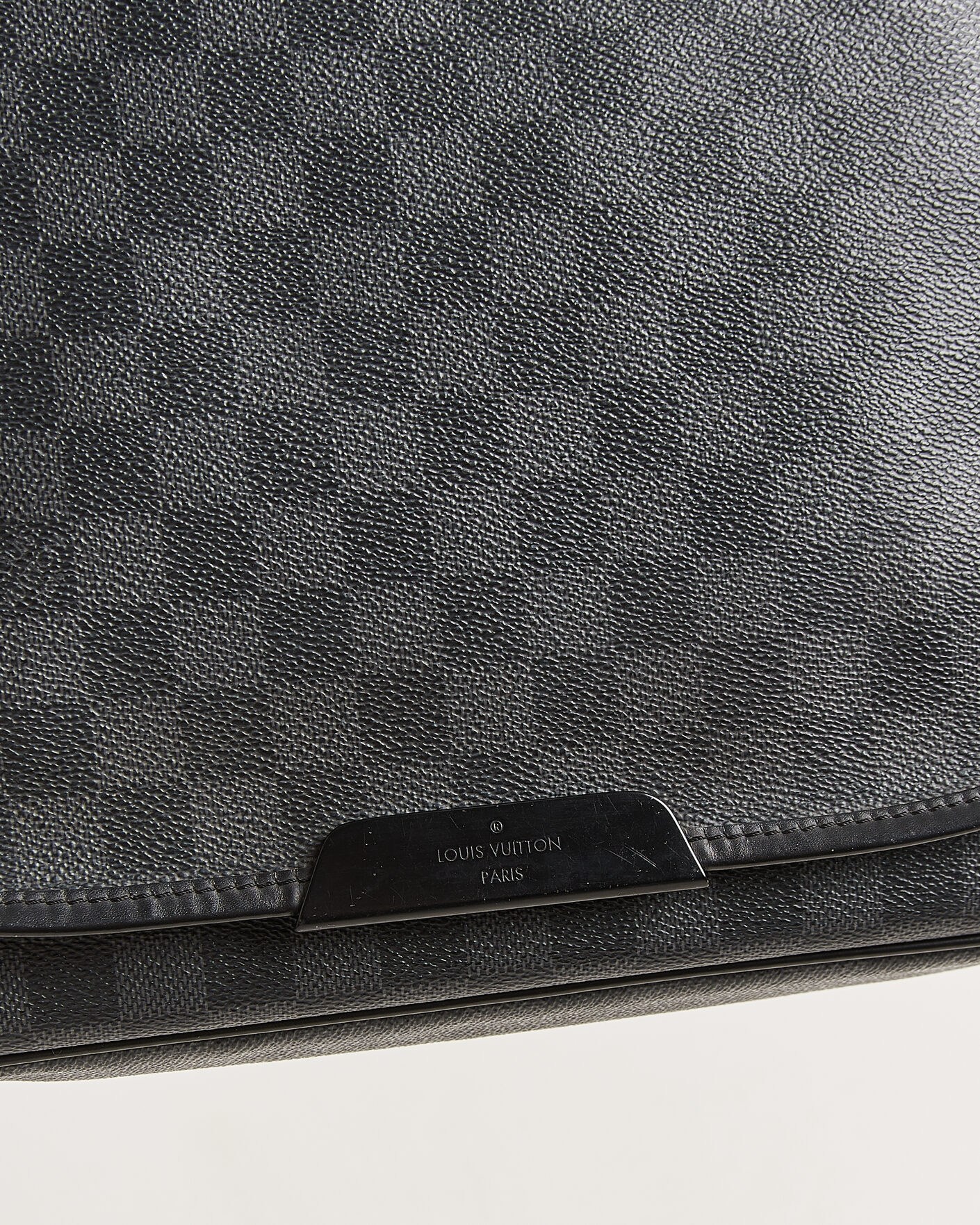 Herre | Pre-Owned & Vintage Bags | Louis Vuitton Pre-Owned | Daniel MM Shoulder Bag Damier Graphite