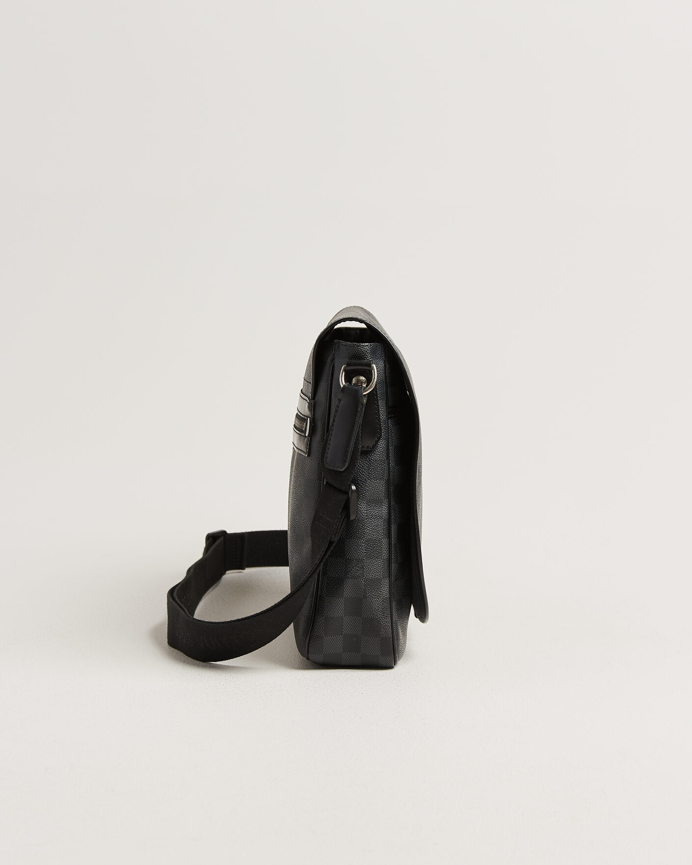Herre | Pre-Owned & Vintage Bags | Louis Vuitton Pre-Owned | Daniel MM Shoulder Bag Damier Graphite