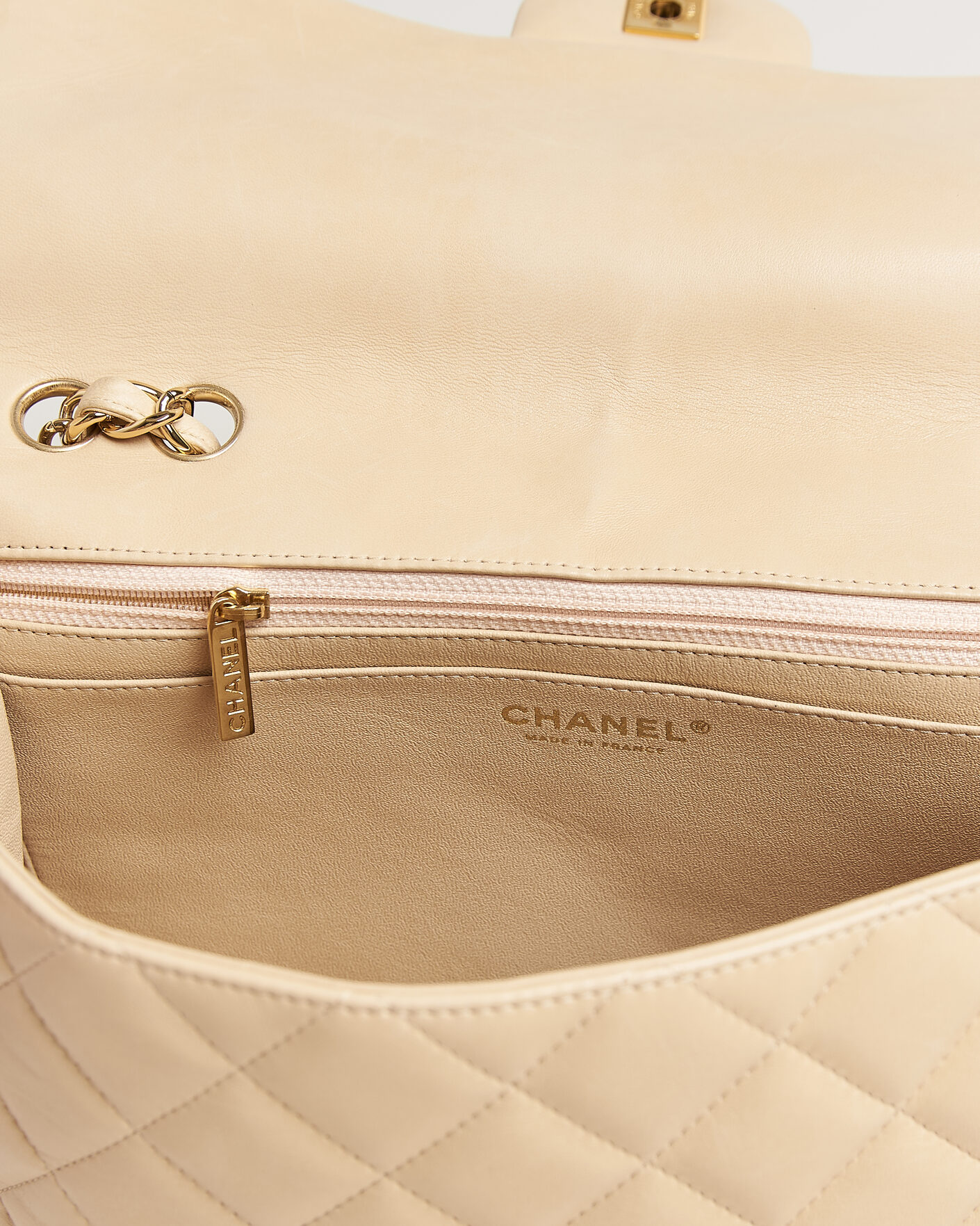 Herre | Pre-Owned & Vintage Bags | Chanel Pre-Owned | Classic Jumbo Single Flap Bag Lambskin Beige