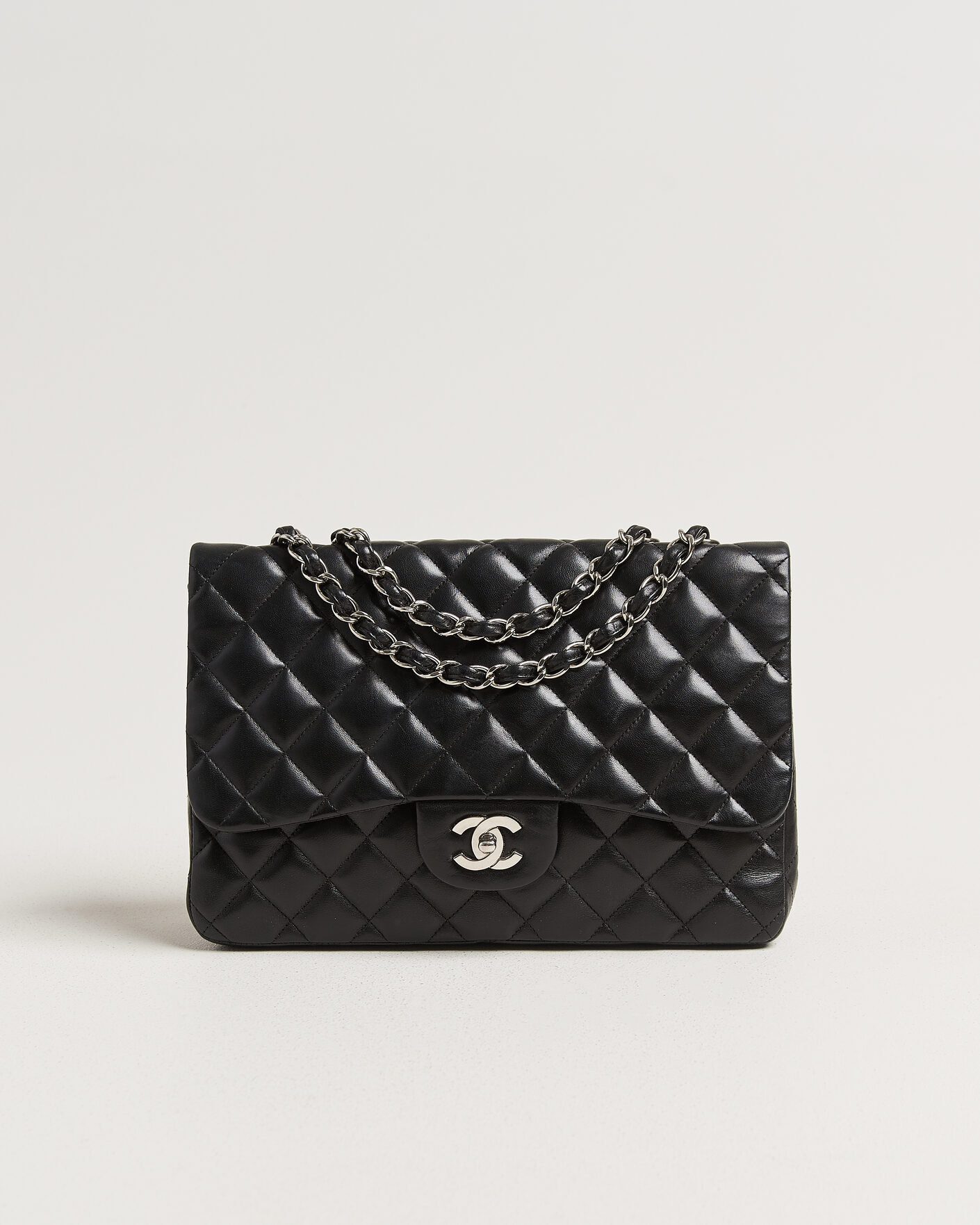 Herre | Pre-Owned & Vintage Bags | Chanel Pre-Owned | Classic Jumbo Single Flap Bag Lambskin Black