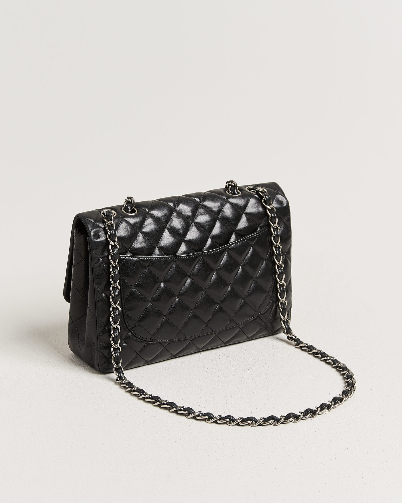 Herre | Pre-Owned & Vintage Bags | Chanel Pre-Owned | Classic Jumbo Single Flap Bag Lambskin Black