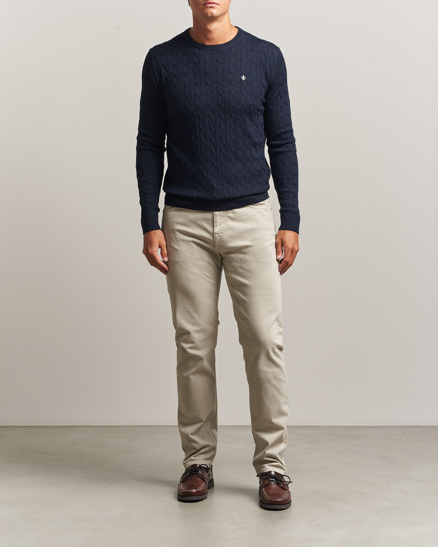 Herre | Trøjer | Morris | Merino Cable O-Neck Navy