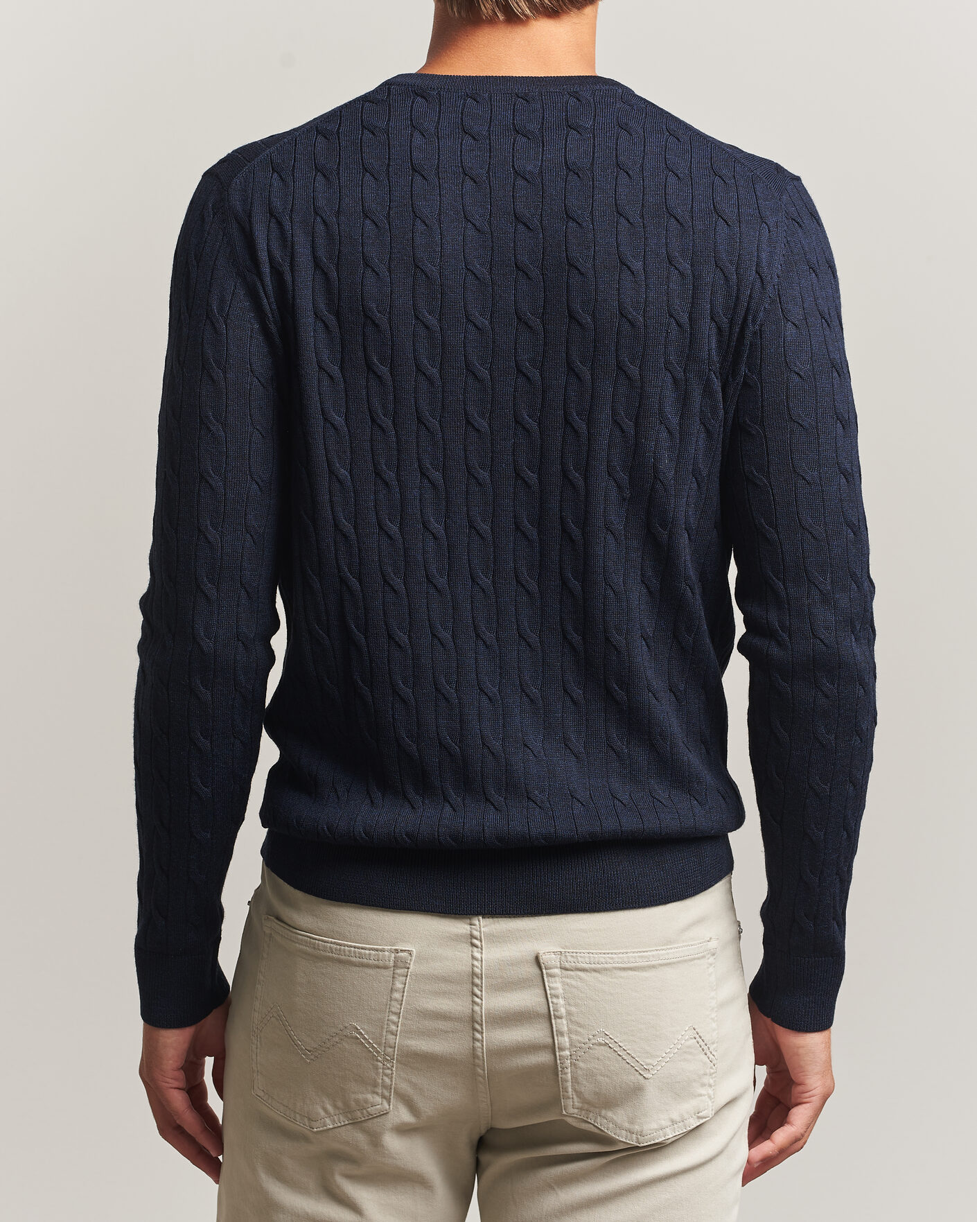 Herre | Trøjer | Morris | Merino Cable O-Neck Navy