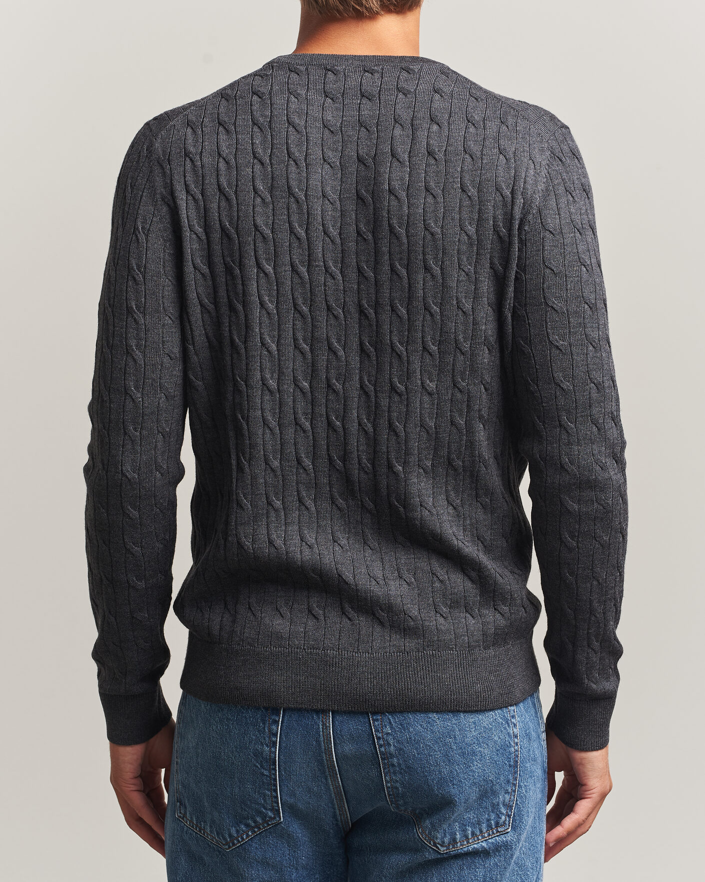 Herre | Trøjer | Morris | Merino Cable O-Neck Grey