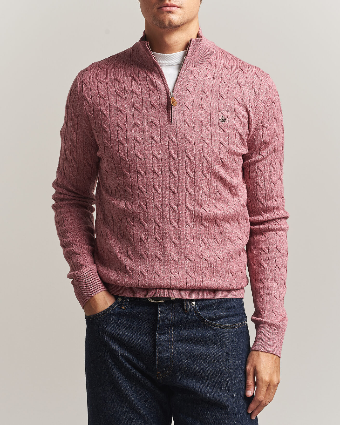 Herre | Trøjer | Morris | Merino Cable Half Zip Cerise