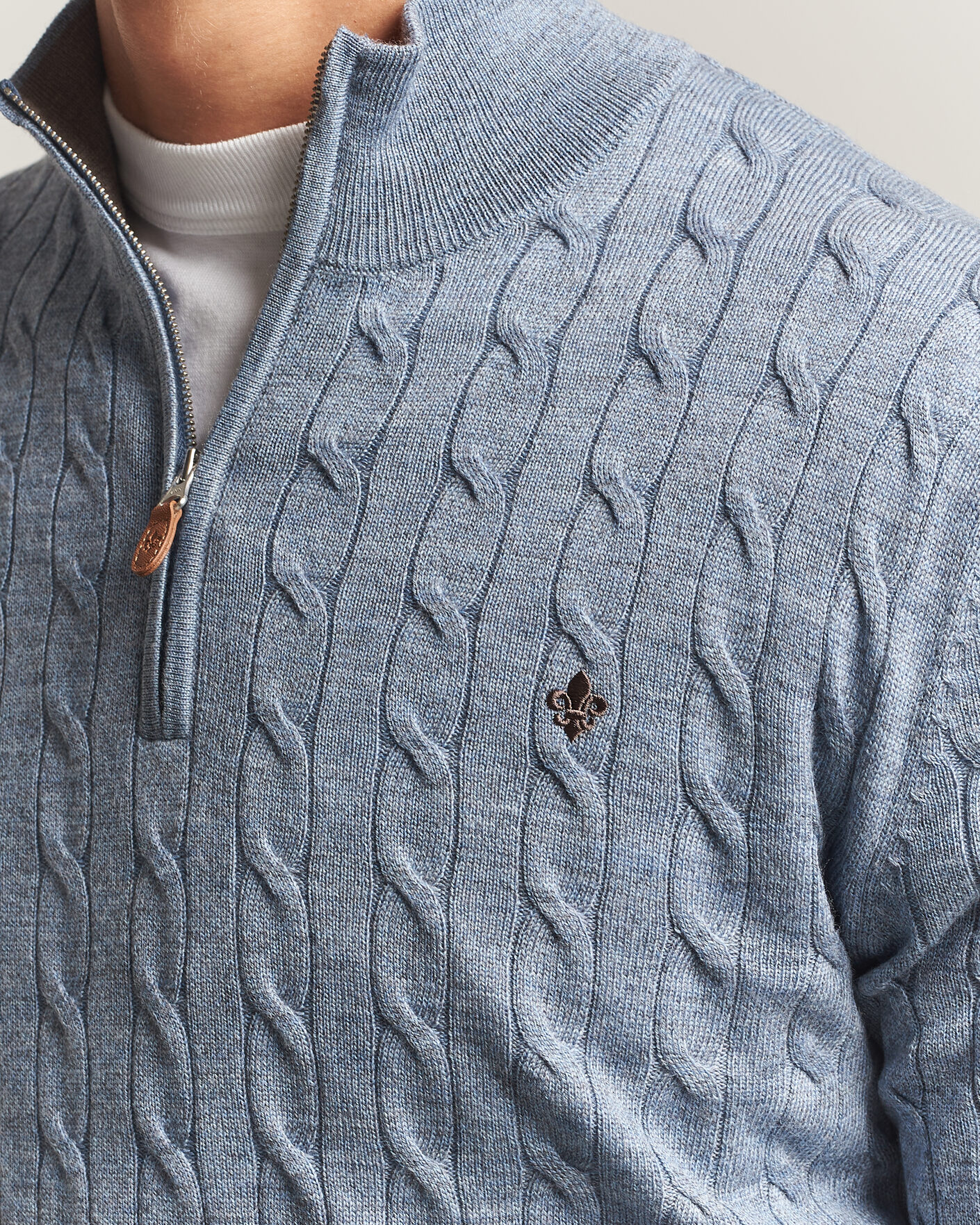 Herre | Trøjer | Morris | Merino Cable Half Zip Light Blue