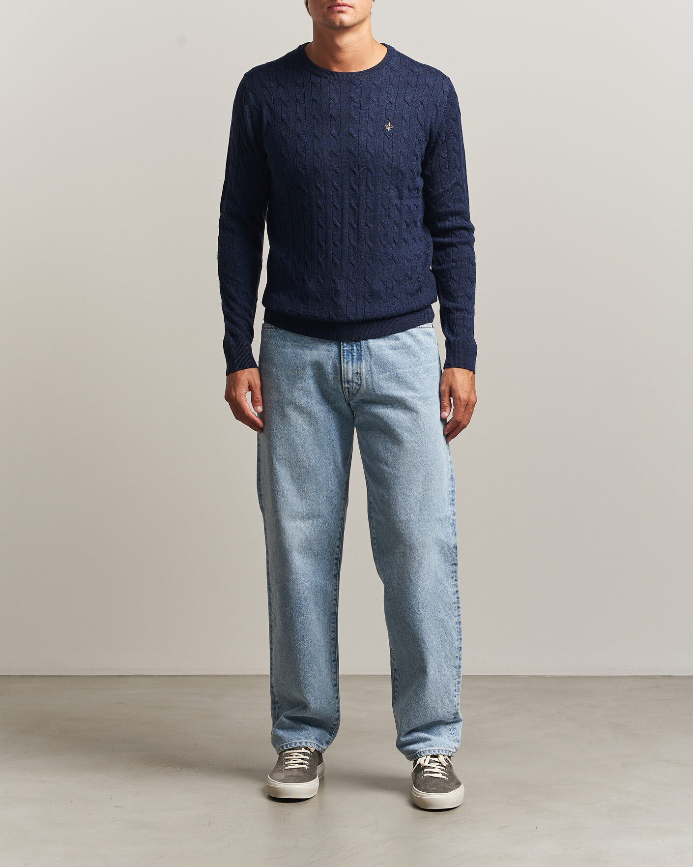 Herre | Trøjer | Morris | Merino Cable O-Neck Navy