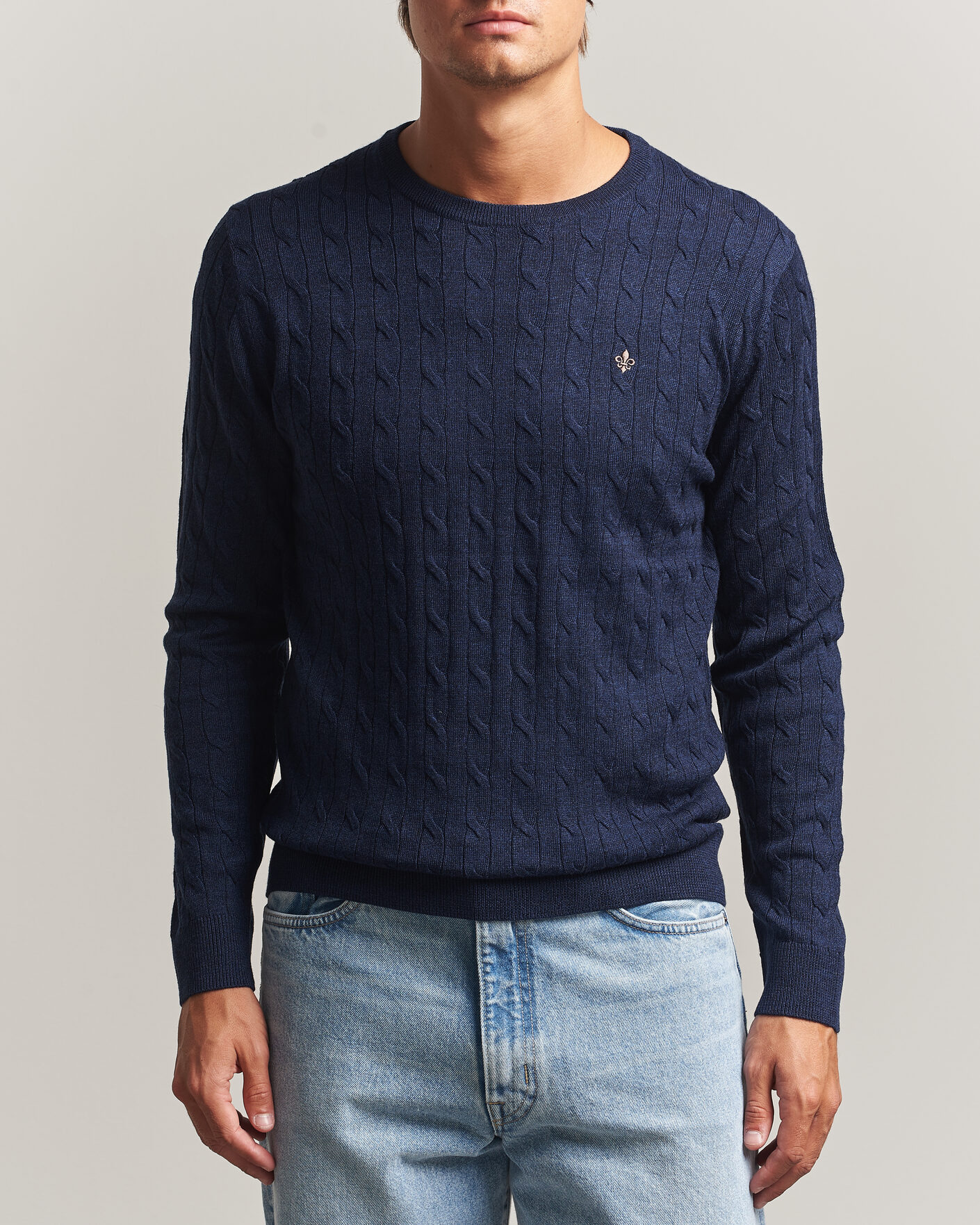 Herre | Trøjer | Morris | Merino Cable O-Neck Navy