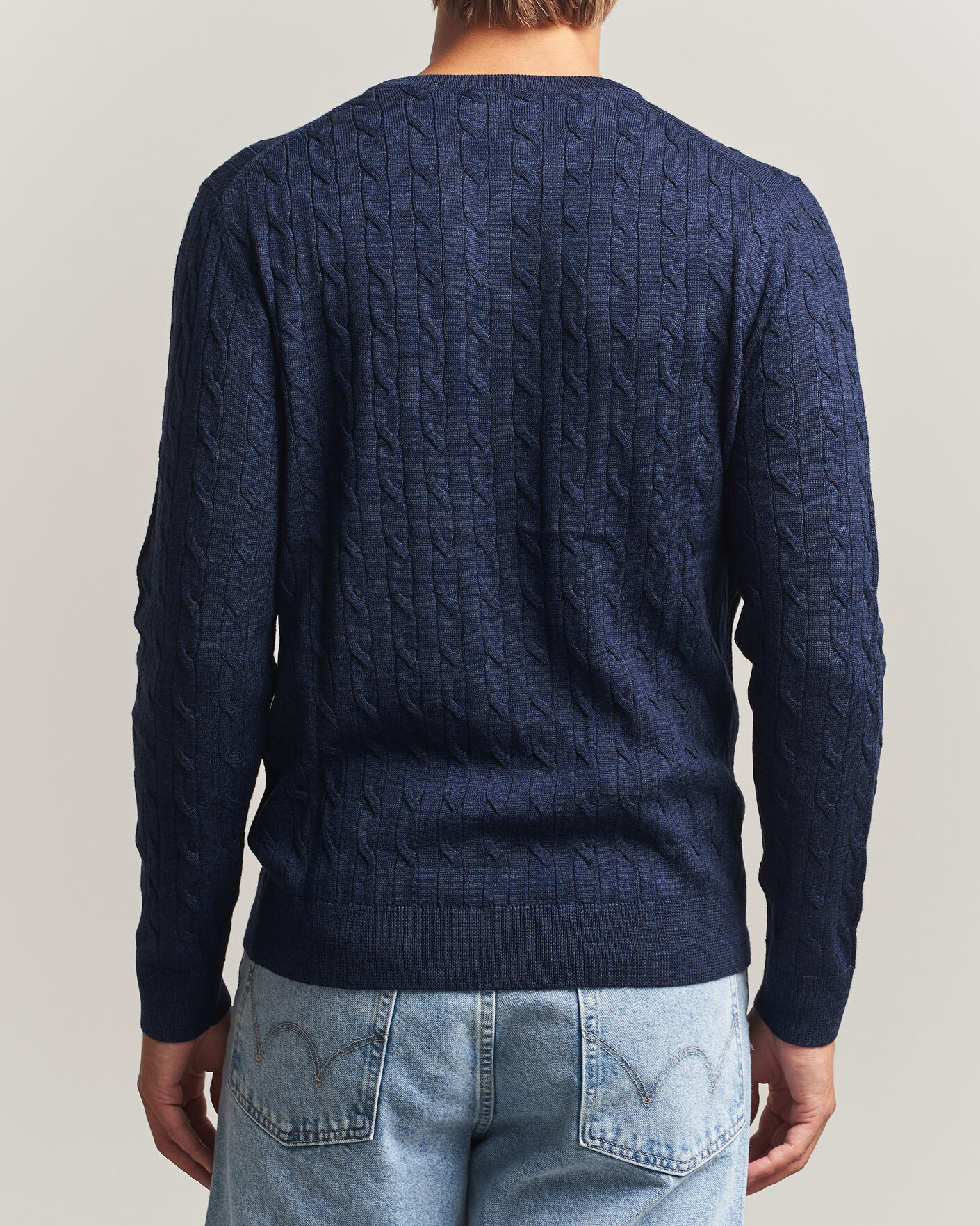 Herre | Trøjer | Morris | Merino Cable O-Neck Navy