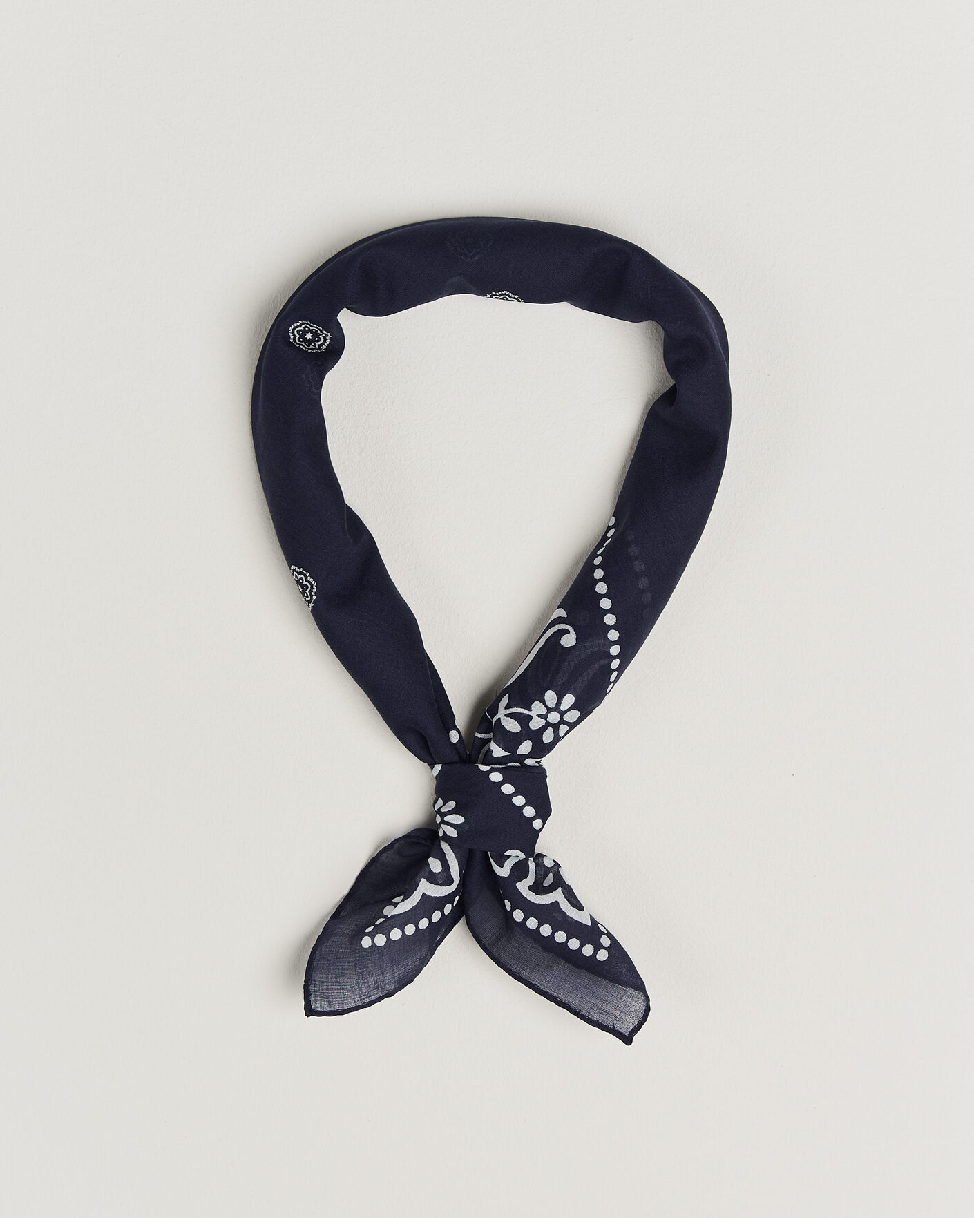 Herre | Tørklæde | Amanda Christensen | Cotton Voile Printed Flower Bandana Navy