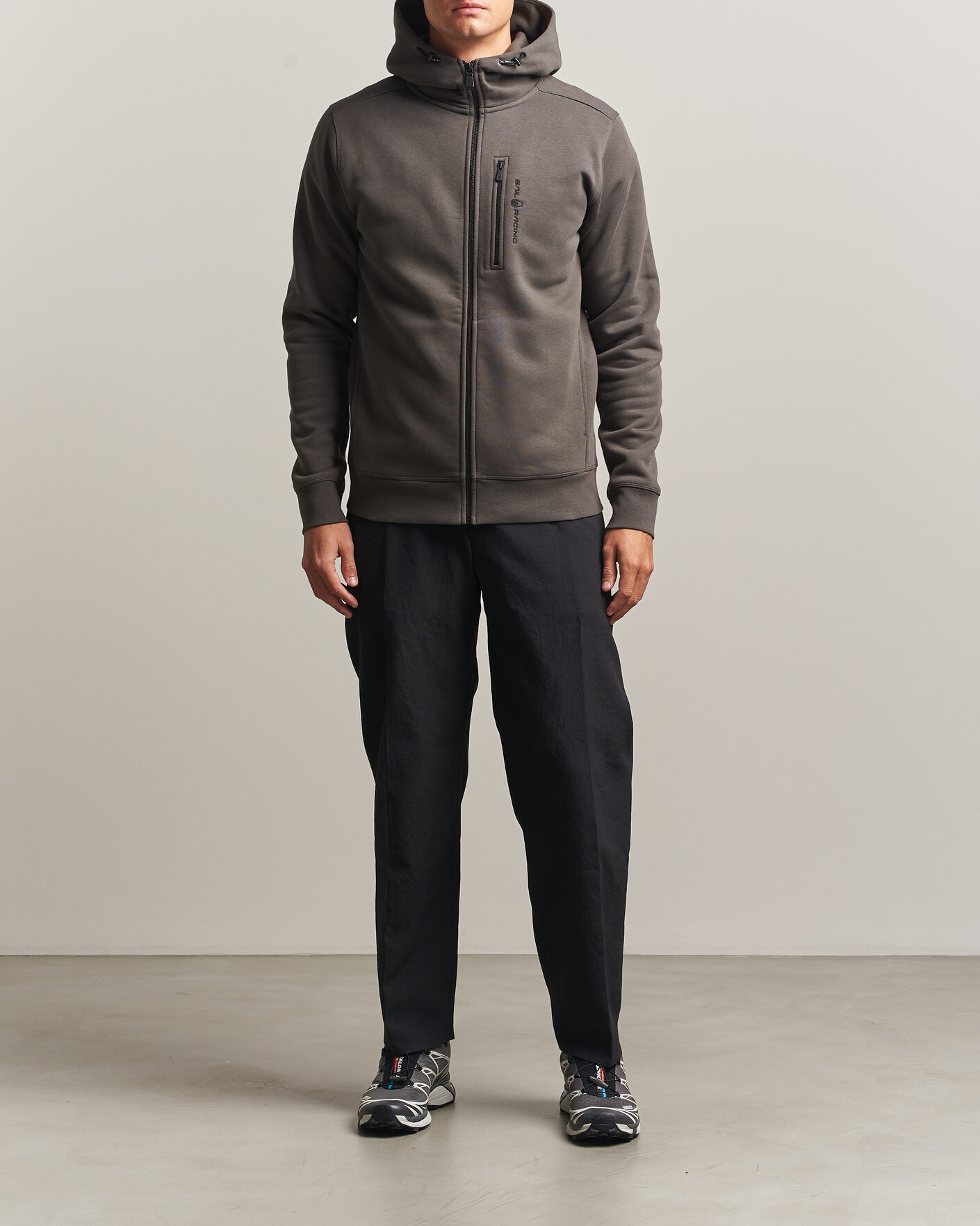 Herre | Trøjer | Sail Racing | Bowman Full Zip Hoodie Asphalt