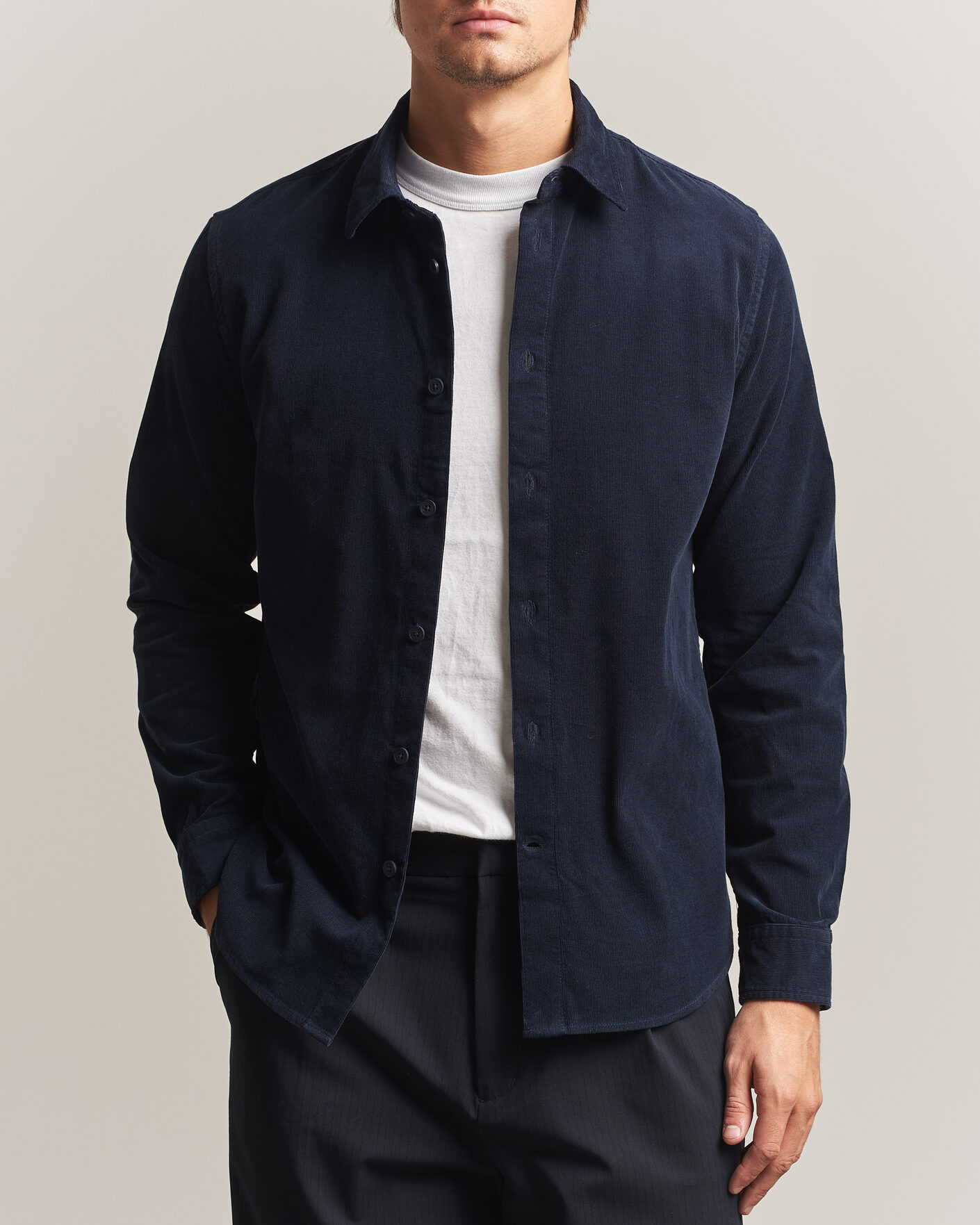 Herre | Skjorter | NN07 | Asher Baby Cord Shirt Navy Blue
