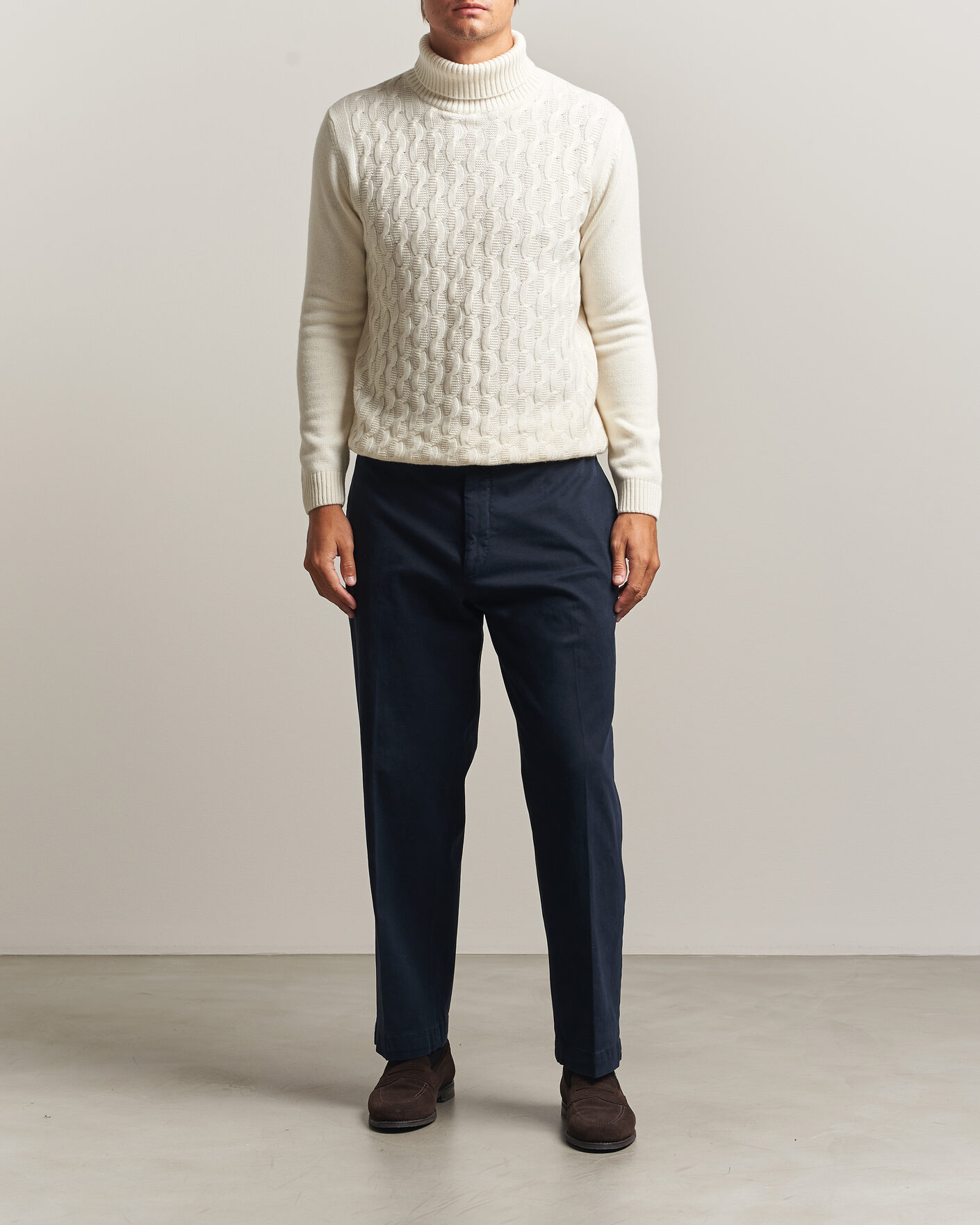 Herre | Trøjer | Oscar Jacobson | Seppo Cable Knitted Rollneck White
