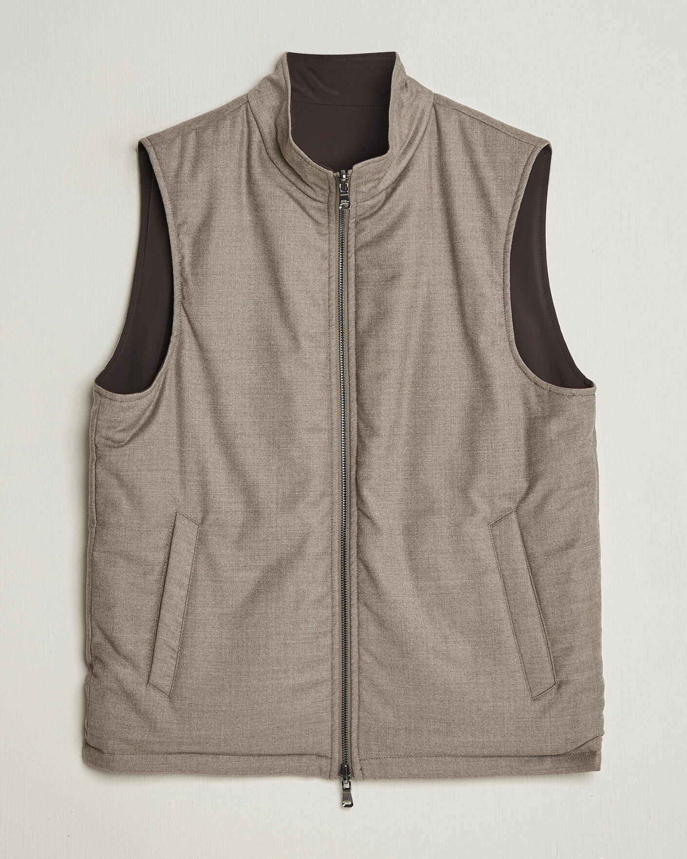 Herre | Veste | Oscar Jacobson | Nylon/Wool Reversible Vest Taupe