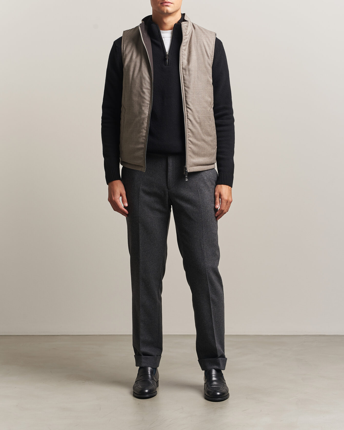 Herre | Veste | Oscar Jacobson | Nylon/Wool Reversible Vest Taupe