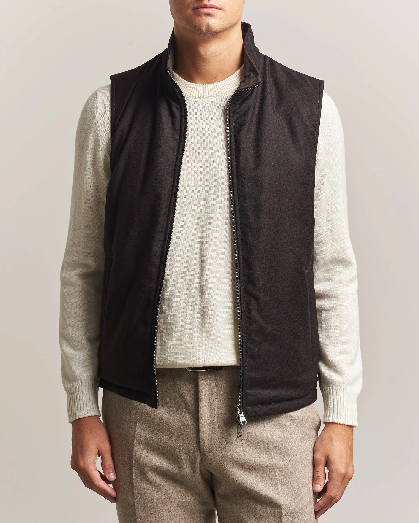 Herre | Veste | Oscar Jacobson | Nylon/Wool Reversible Vest Brown