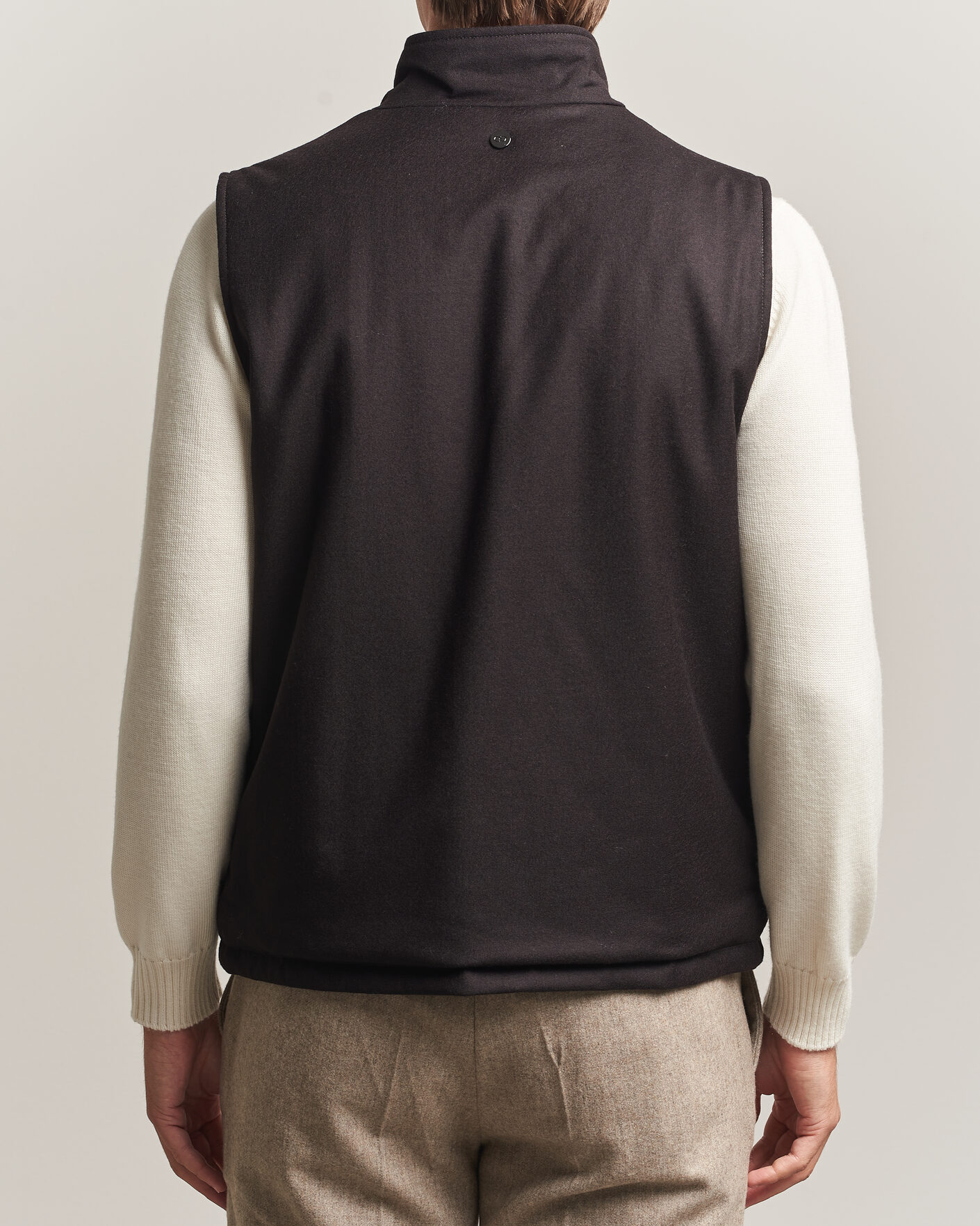 Herre | Veste | Oscar Jacobson | Nylon/Wool Reversible Vest Brown