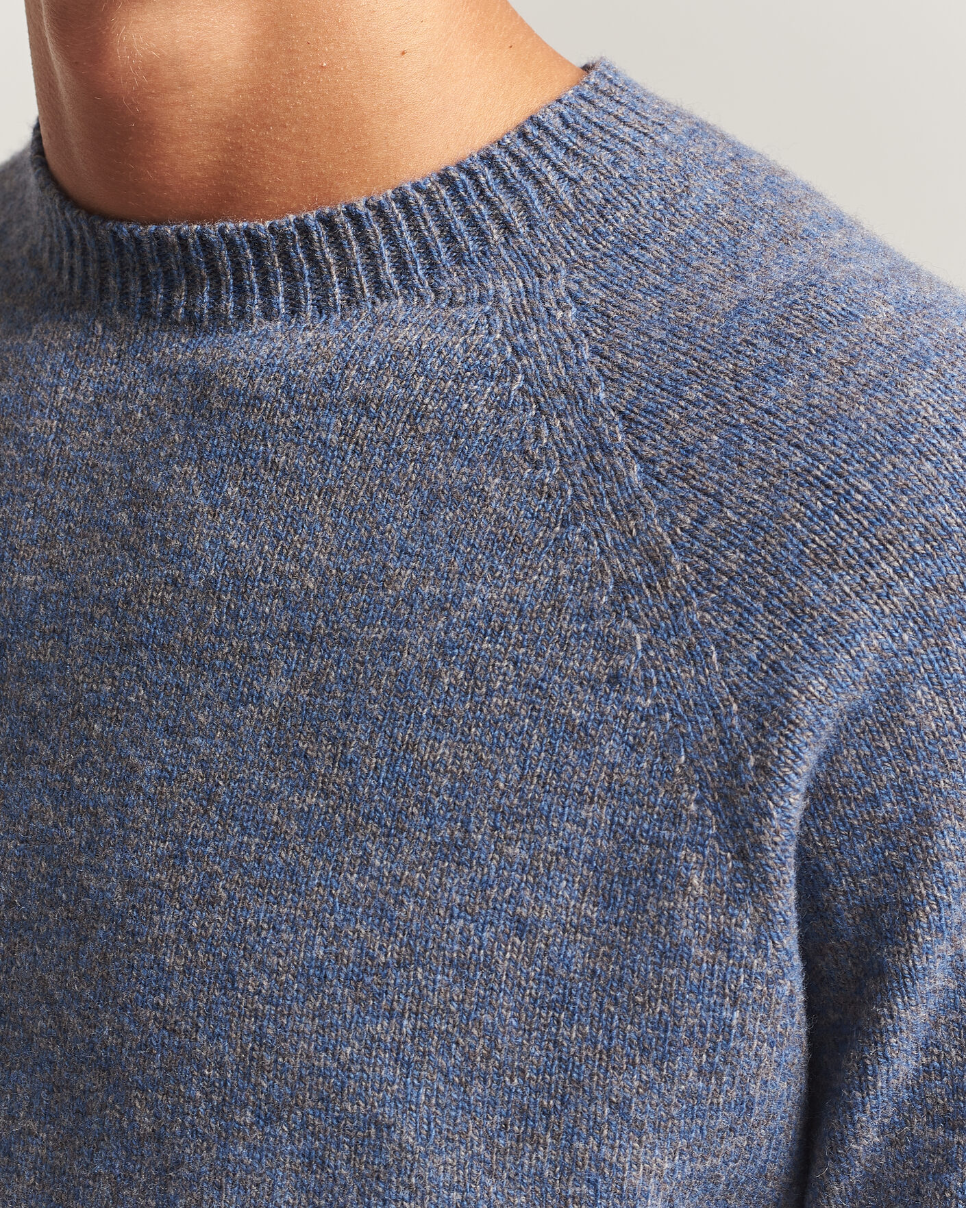 Herre | Trøjer | Sunspel | Lambswool Crew Neck Denim Twist
