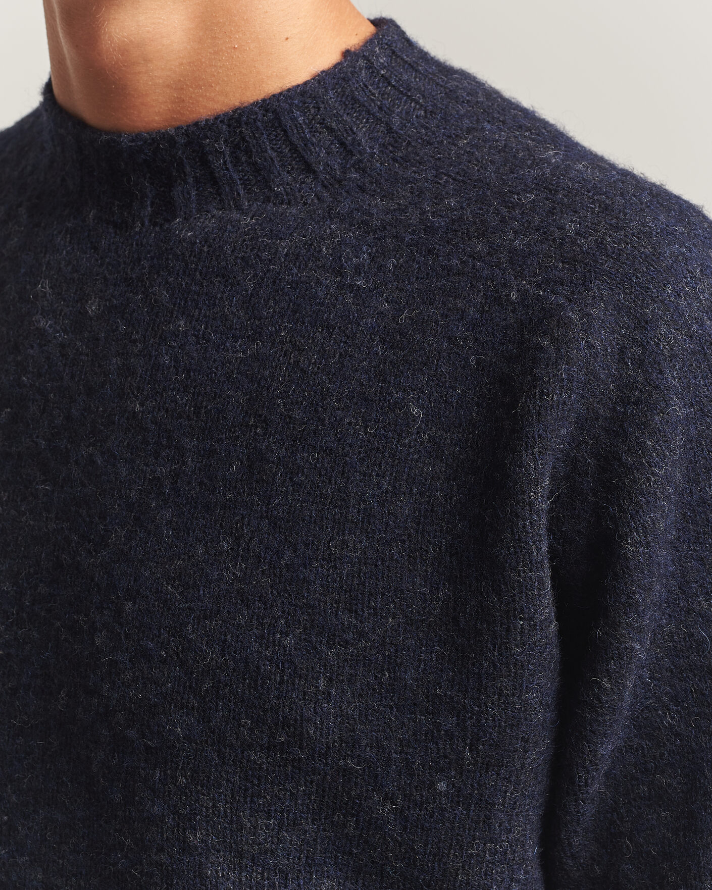 Herre | Trøjer | Sunspel | Brushed Shetland Crew Neck Dark Navy