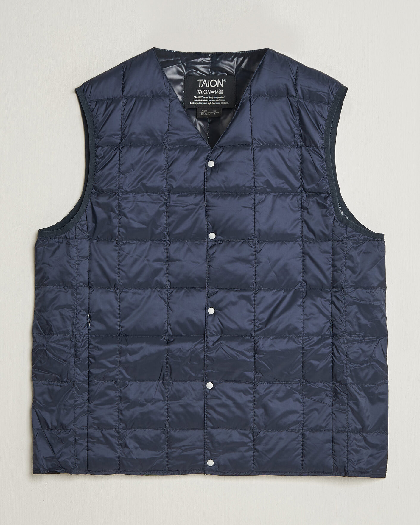 Herre | Veste | TAION | V-Neck Lightweight Down Vest Dark Navy